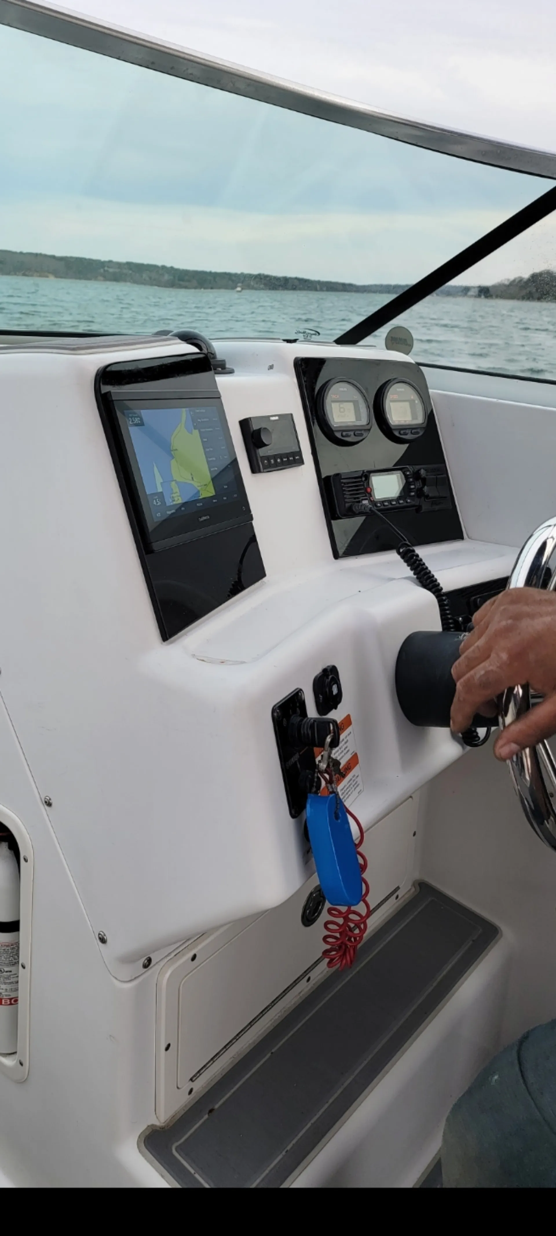 Seaswirl Boats 2301 DC Striper  in Oak Bluffs, MA — photo 2