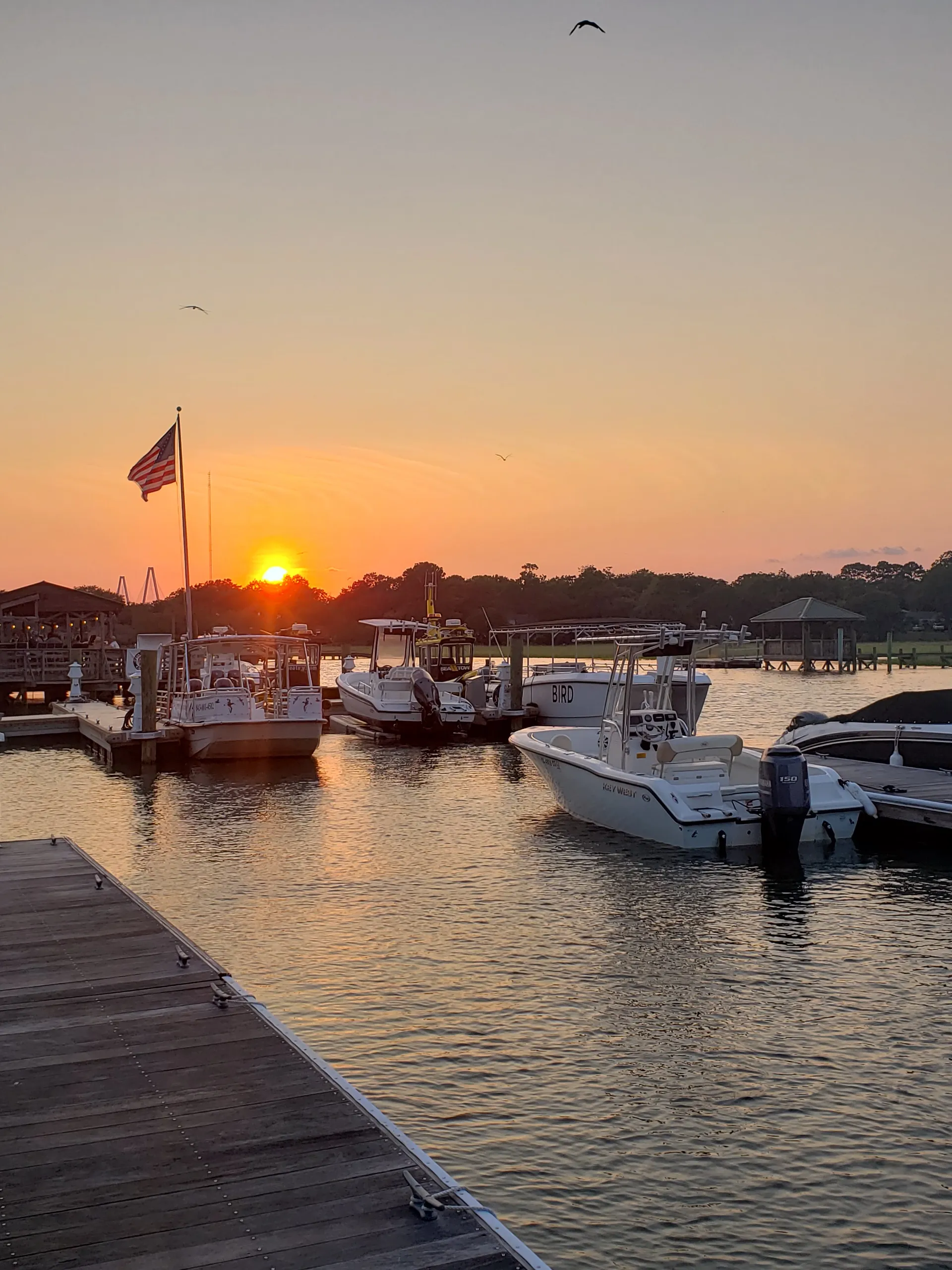 KEY WEST 203FS - Captained - Cruise, Fish, Party!
