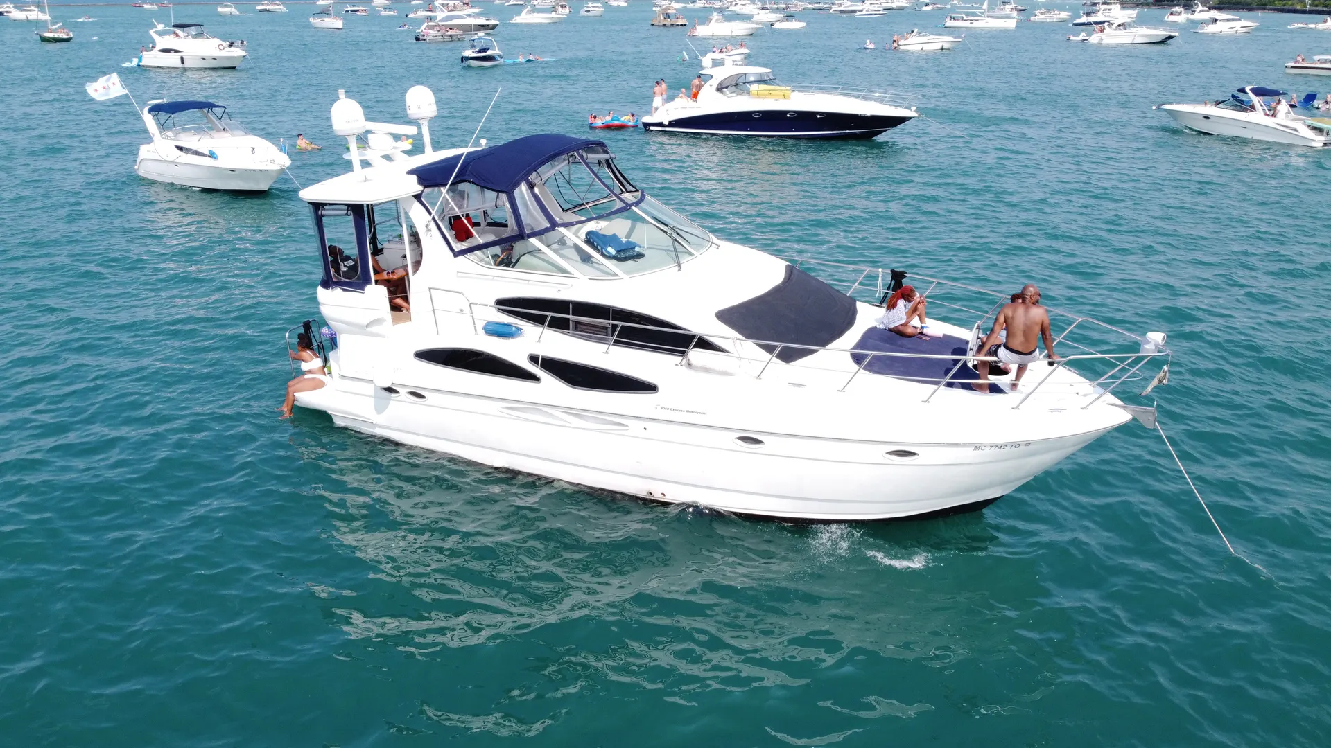 40’ Luxury Cruiser Yacht | Private Lake Michigan Experience