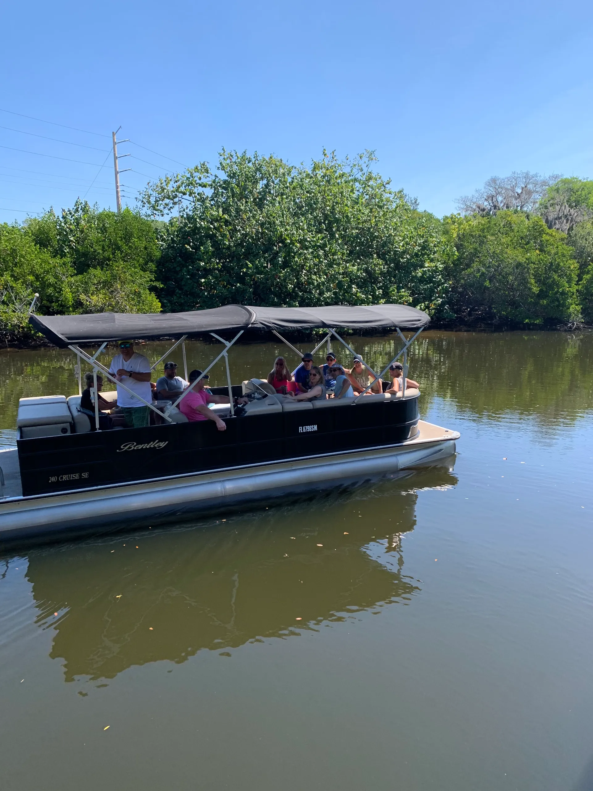  Enjoy Bentley Pontoon in Sarasota, FL!