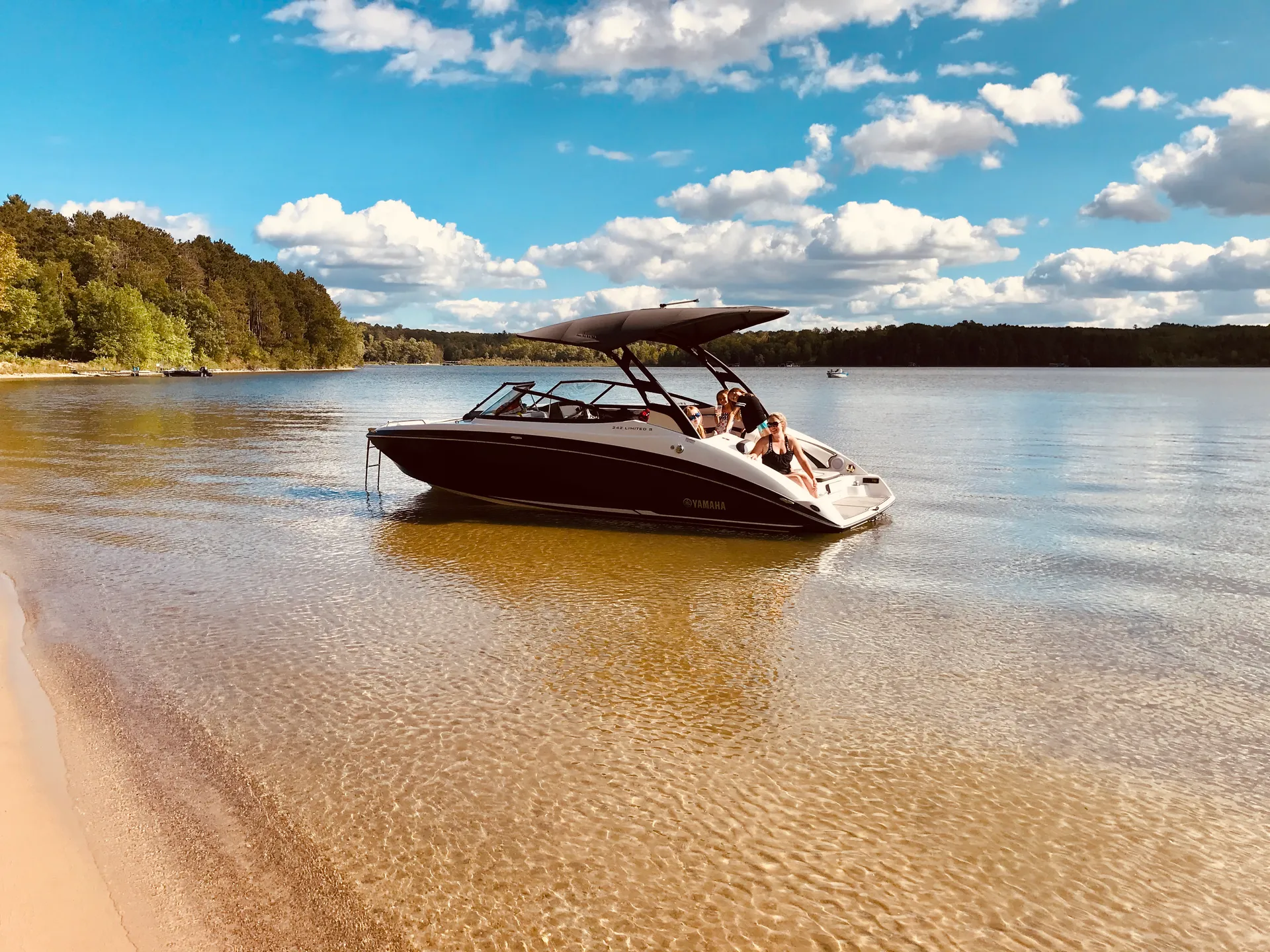 12 passenger Yamaha 242 Limited