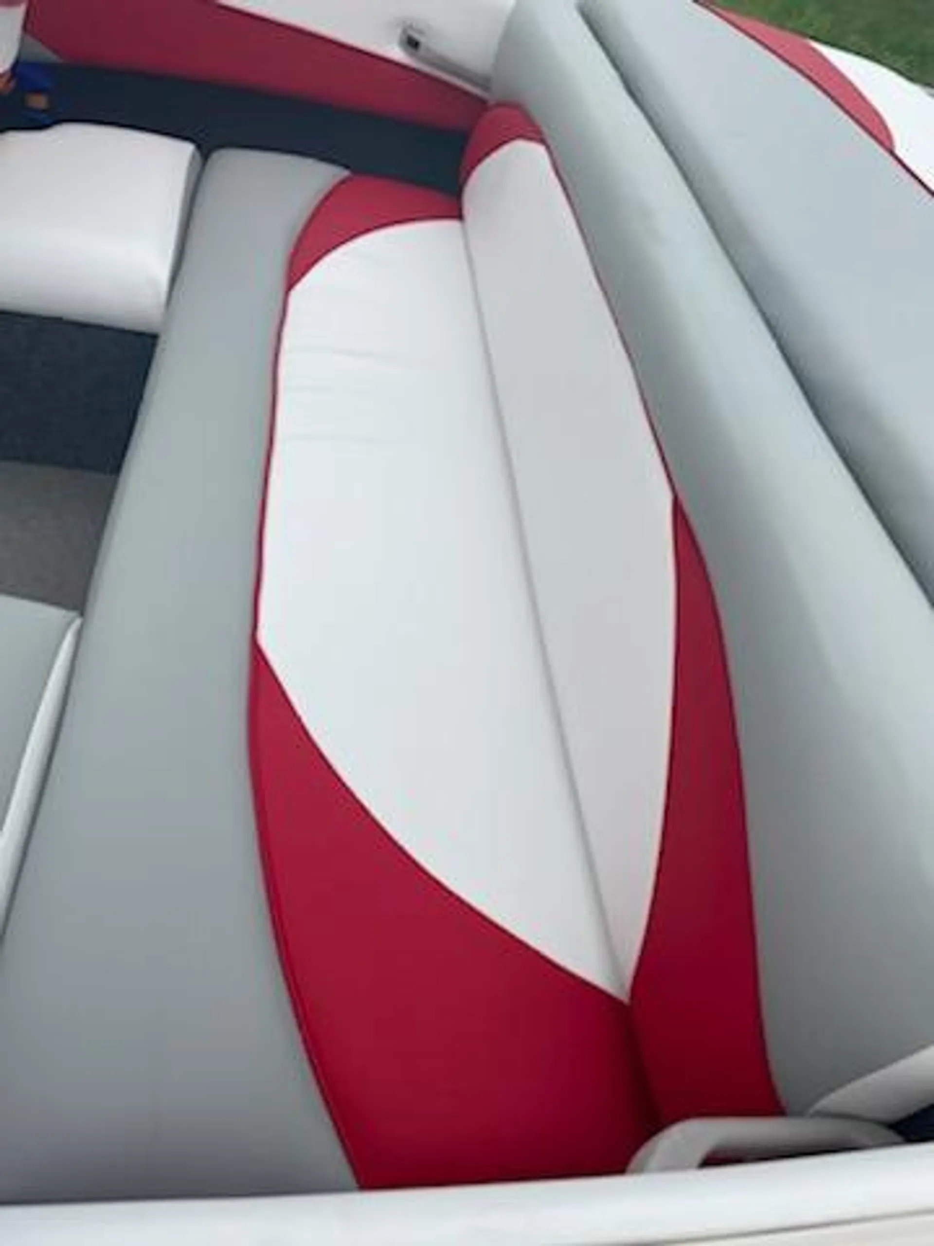 Bayliner 1750 Capri in Little Elm, TX — photo 4