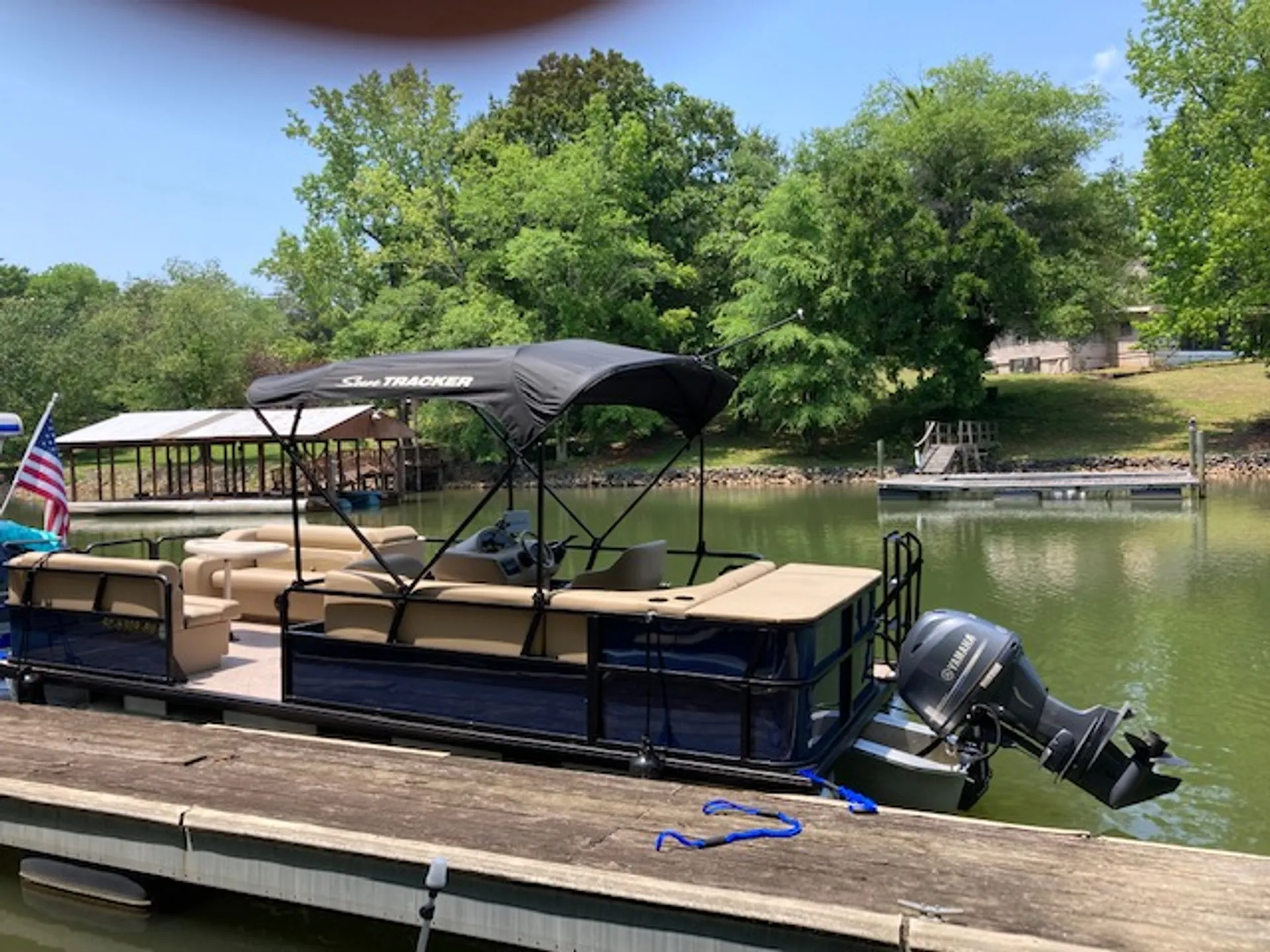 Lake Wylie Cruzin #2- FREE Gas/Ice -Will Deliver to Air BnB/Lake House