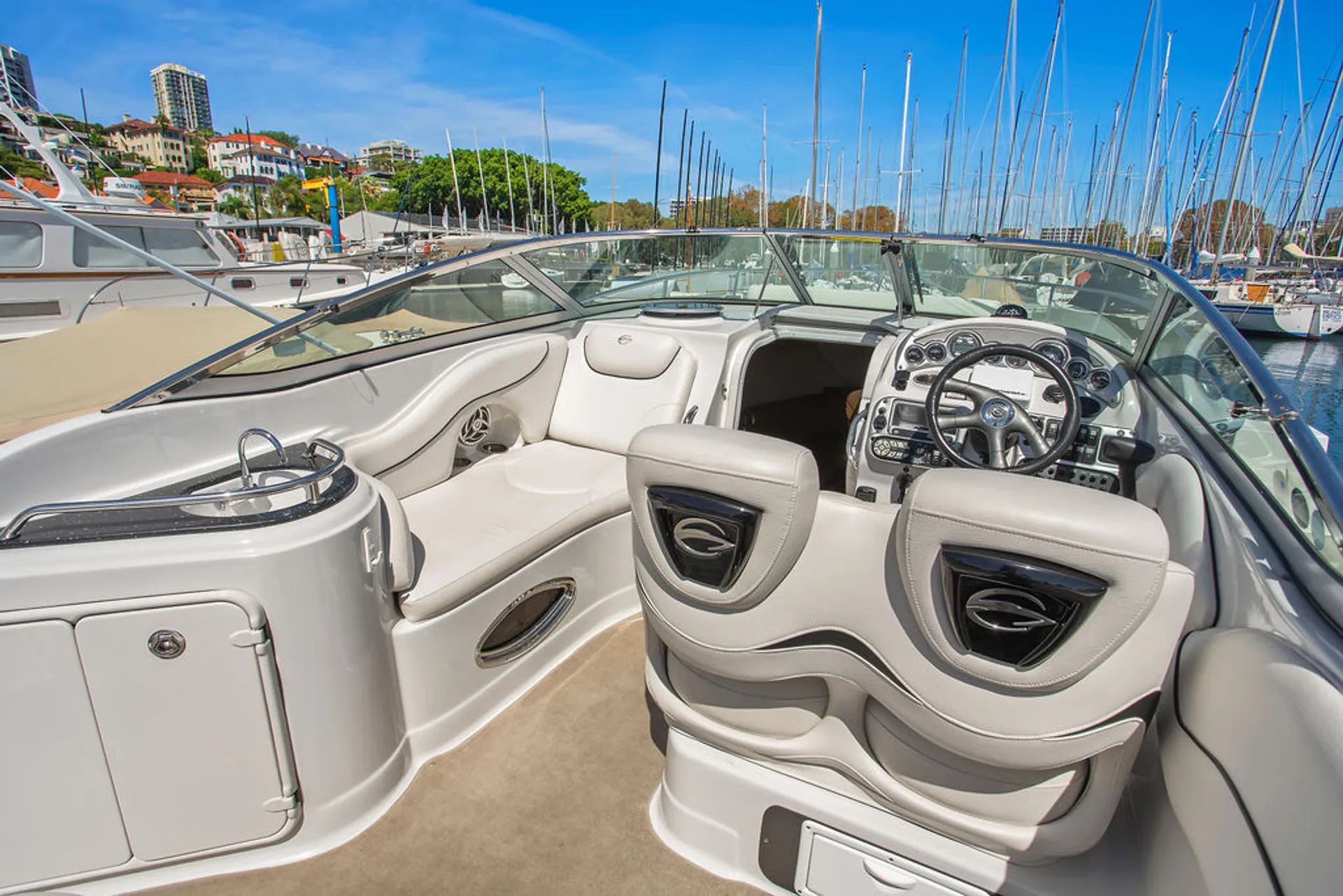 Crownline Boats 260 CR in Arlington, VA — photo 8