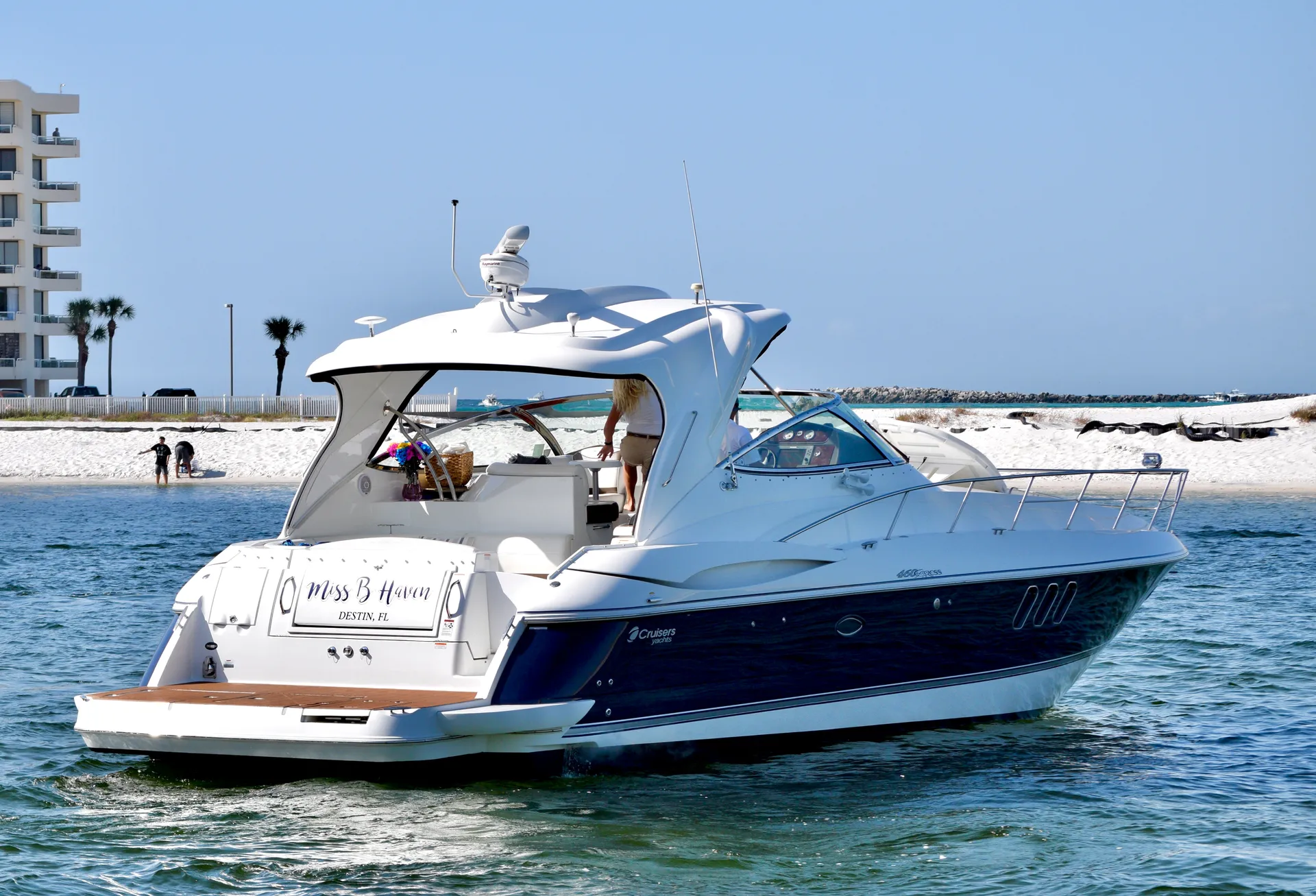 Yacht in Style! - Aboard The Private Yacht "Miss B Haven"