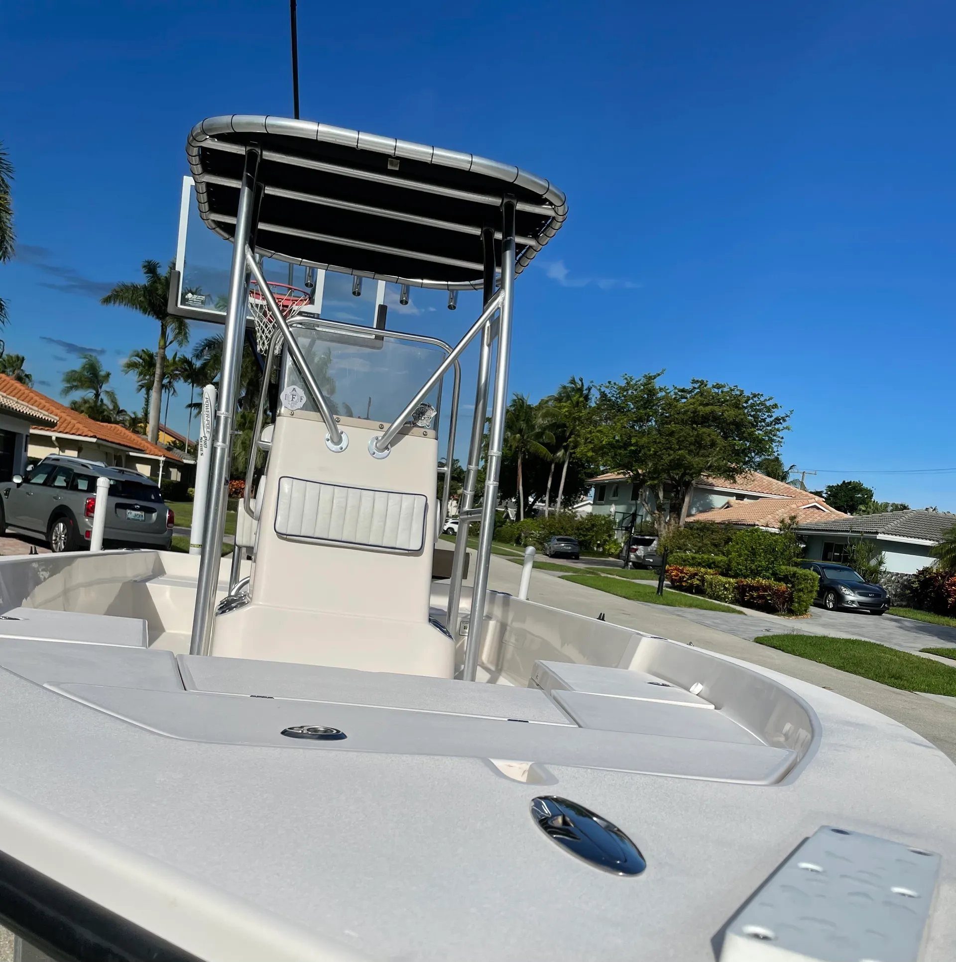 Pathfinder Boats 2200V w/V150 Yamaha in Lighthouse Point, FL — photo 2