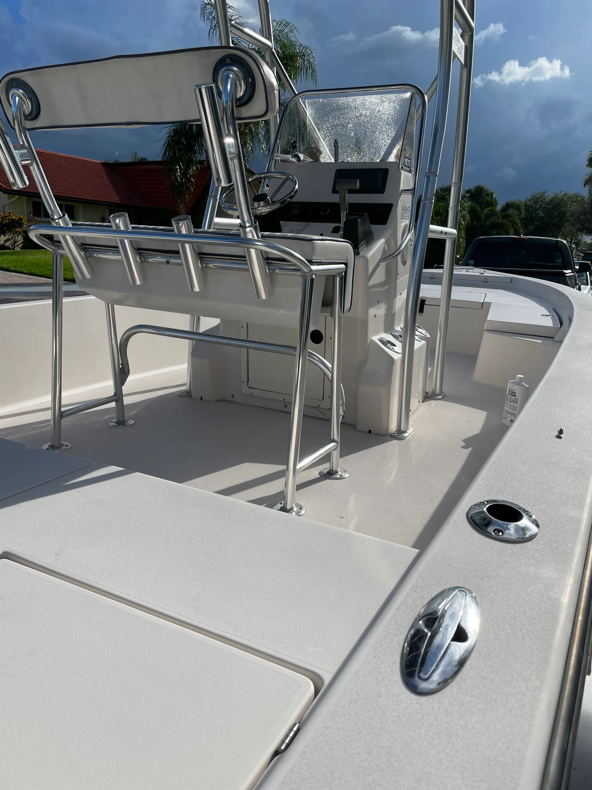 Pathfinder Boats 2200V w/V150 Yamaha in Lighthouse Point, FL — photo 7