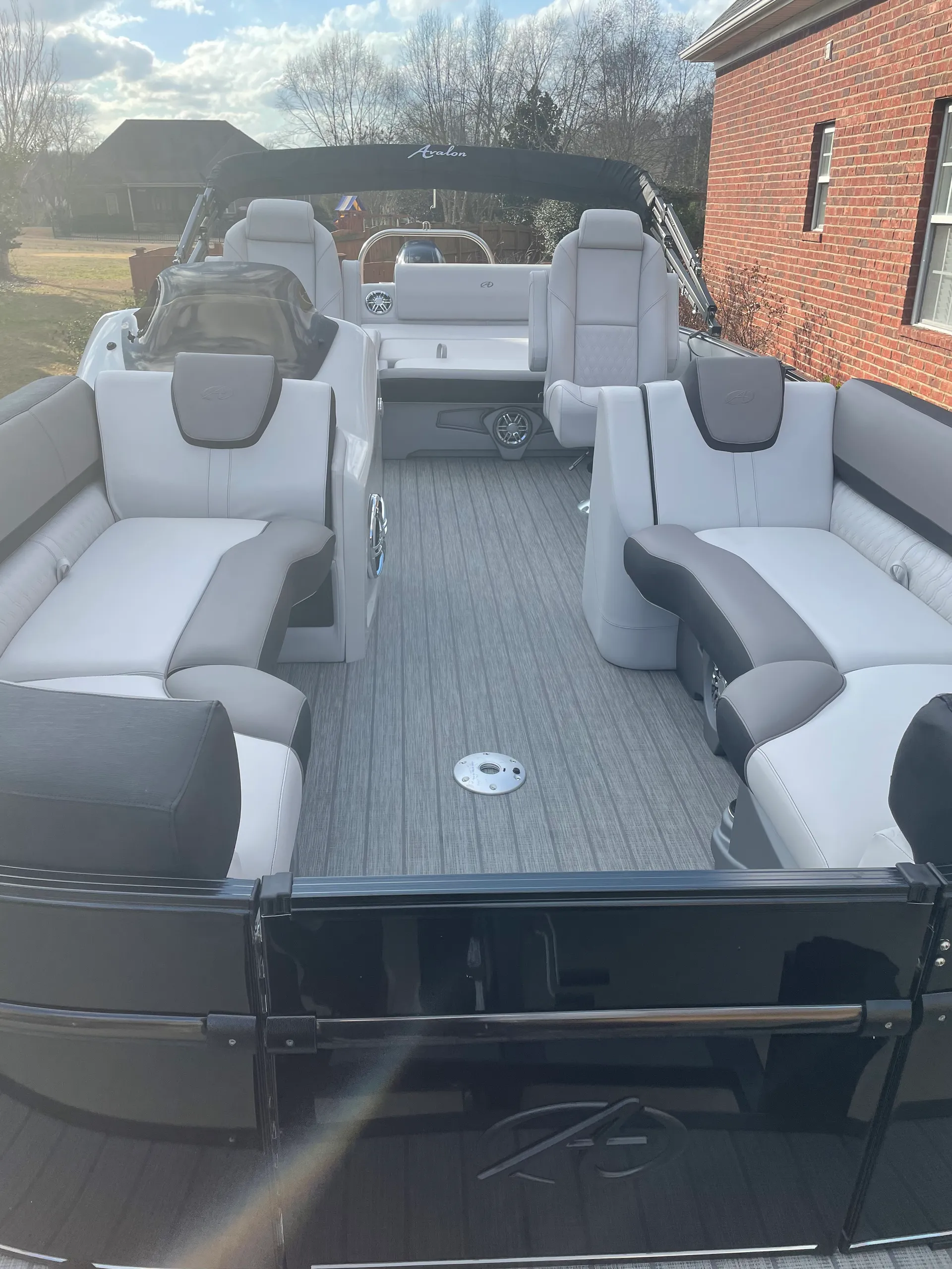 AVALON PONTOONS CATALINA VERSATILE REAR BENCH 2385VRL in Lexington County, SC — photo 5