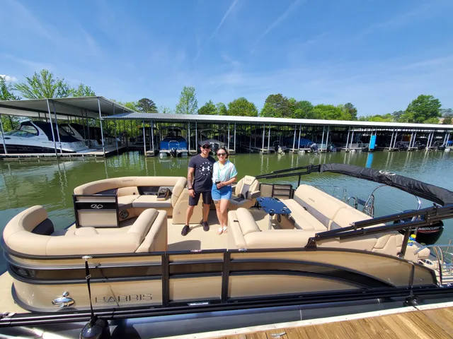 Rent a HARRIS BOATS pontoon in Belmont, NC near me