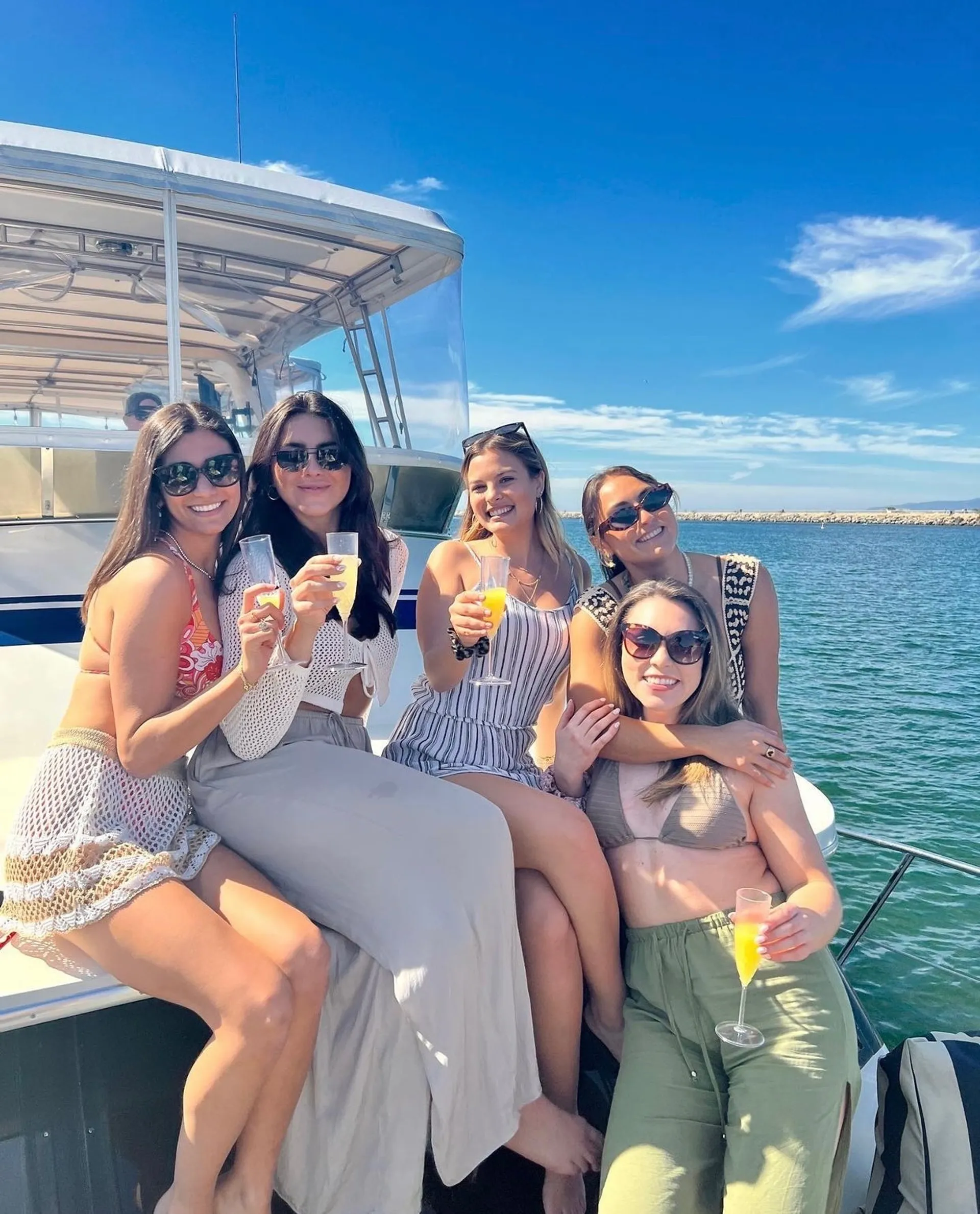 59' 🥳#1 Party Deck 🎤Karaoke💃Dance Flr 🏈TVs 👙Swim 🛟Floaty 🤩12pax