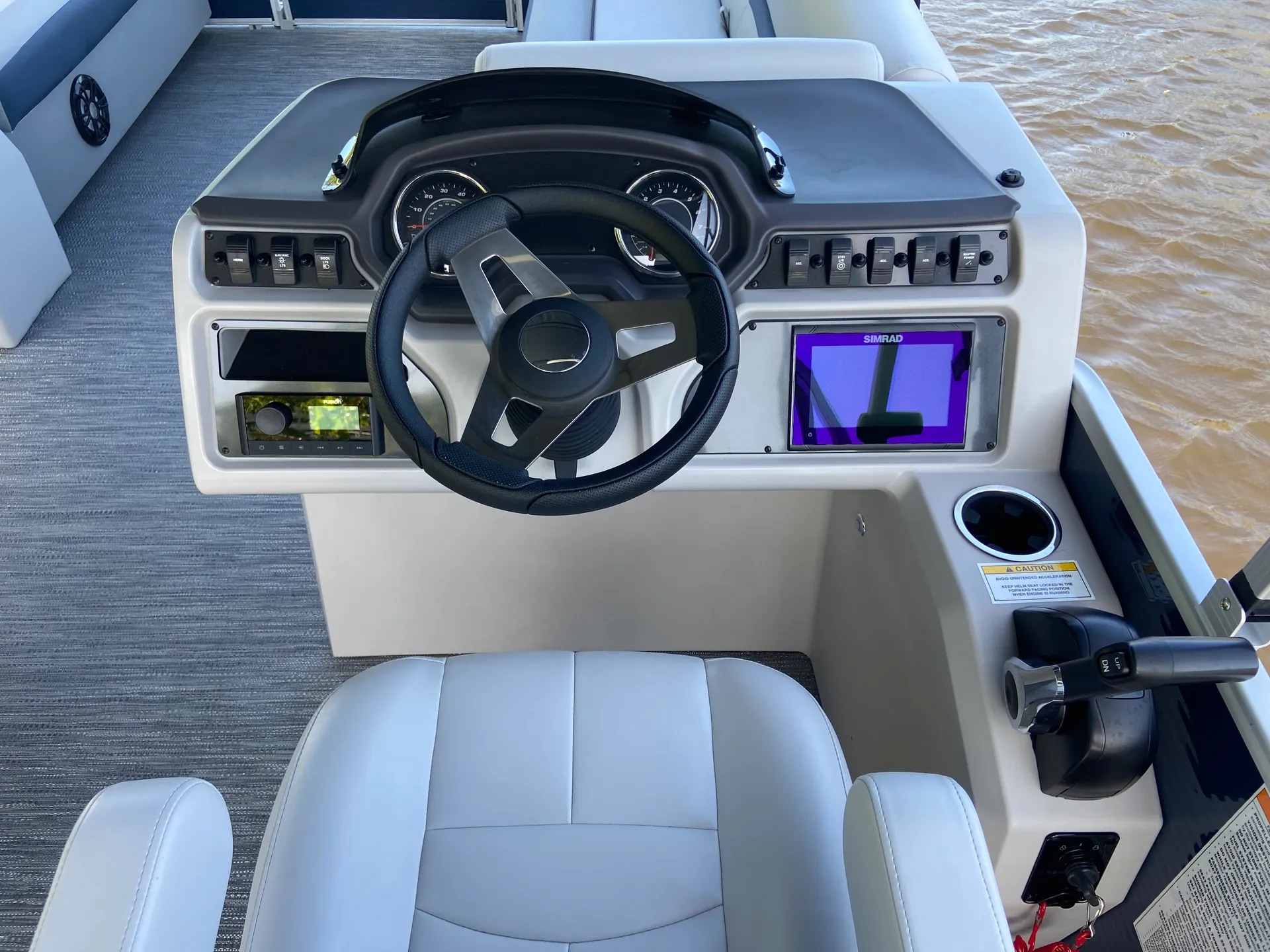 GODFREY MARINE SWEETWATER 2286 SFL in Cape Coral, FL — photo 3