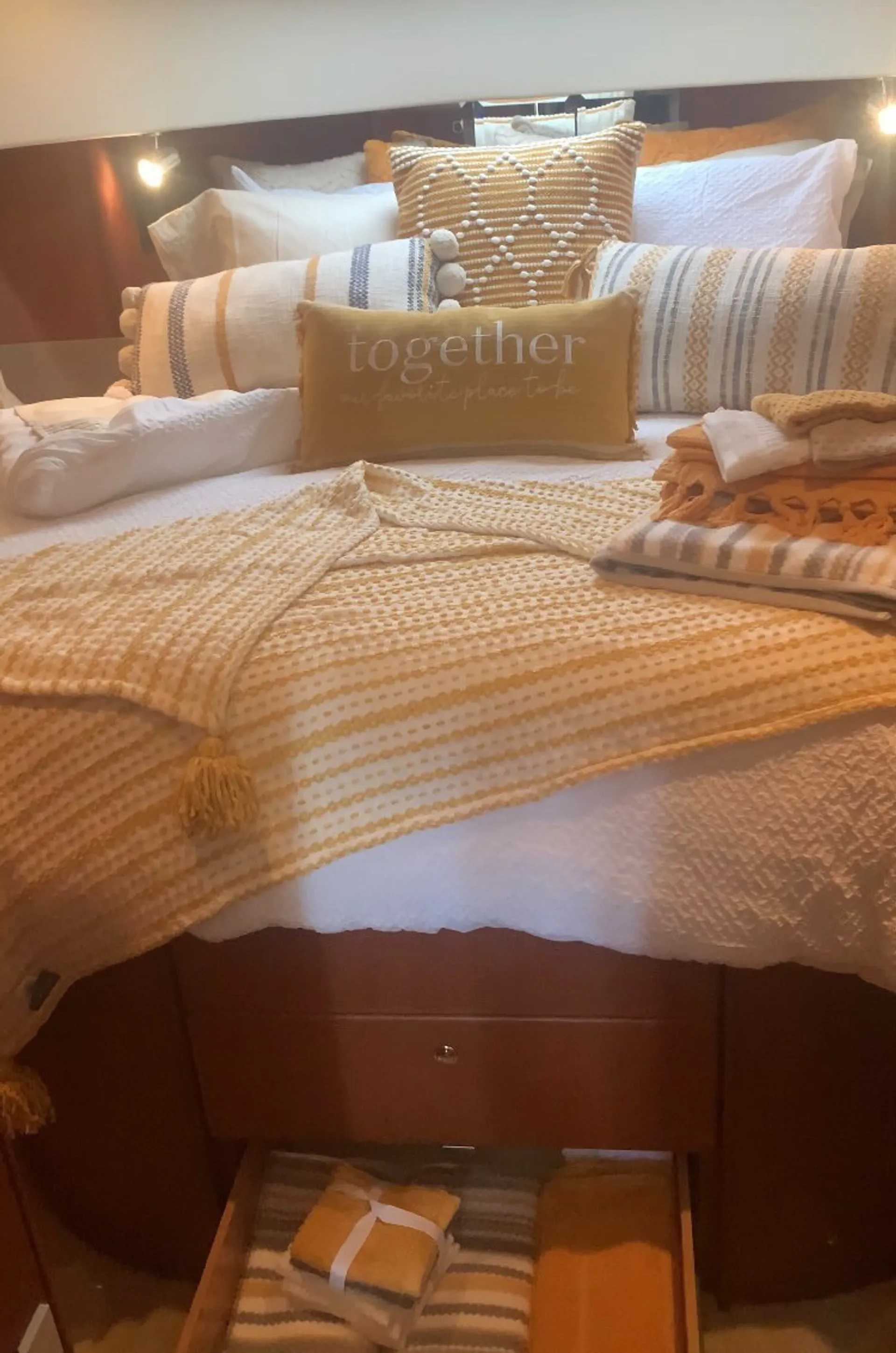 Silverton Marine 38 Sport Bridge in Irmo, SC — photo 2