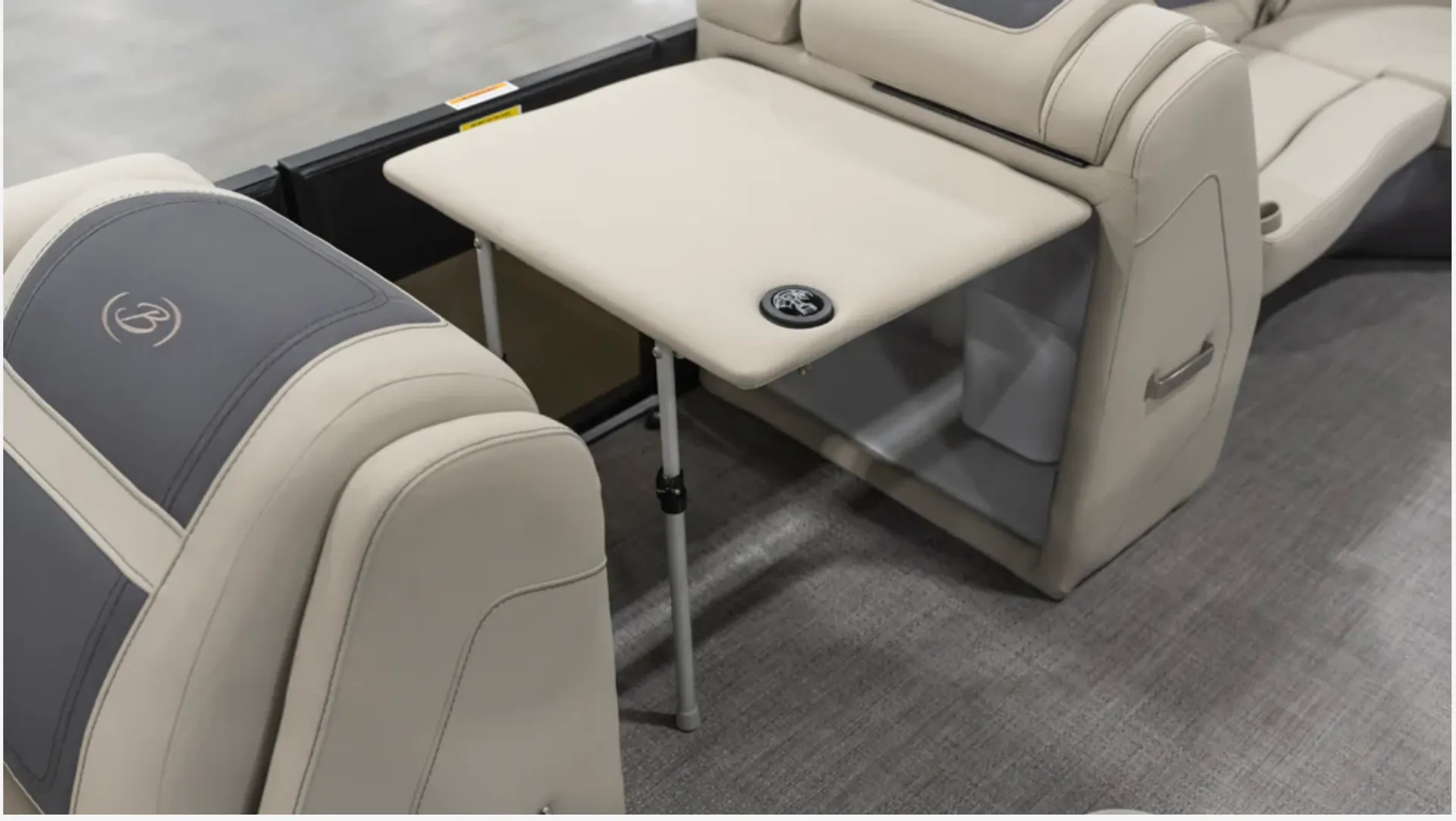 Luxury Pontoon with Upgraded Sound System ! Big Parties Welcome!