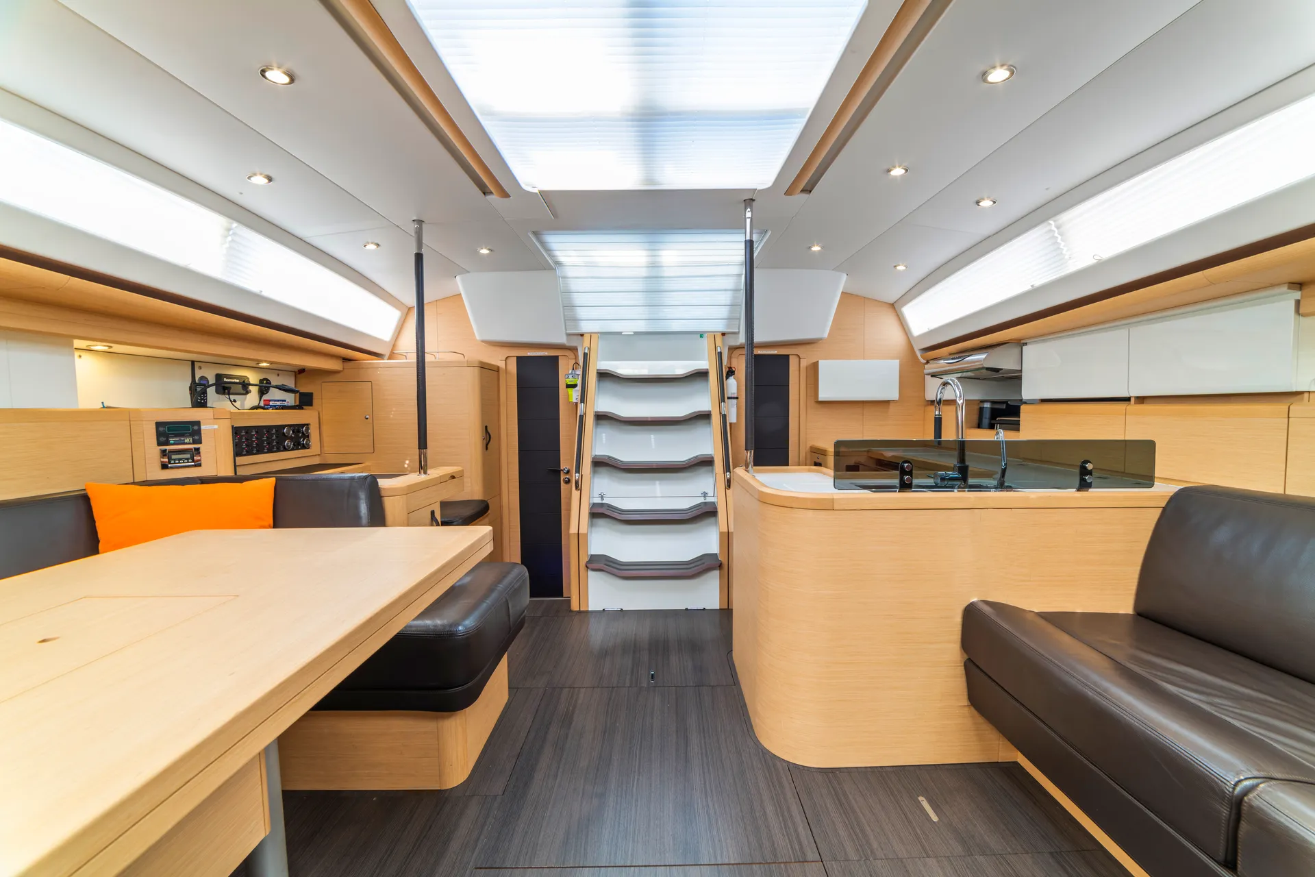 Escape the Ordinary - Discover Private Luxury Sailing on a Jeanneau 58