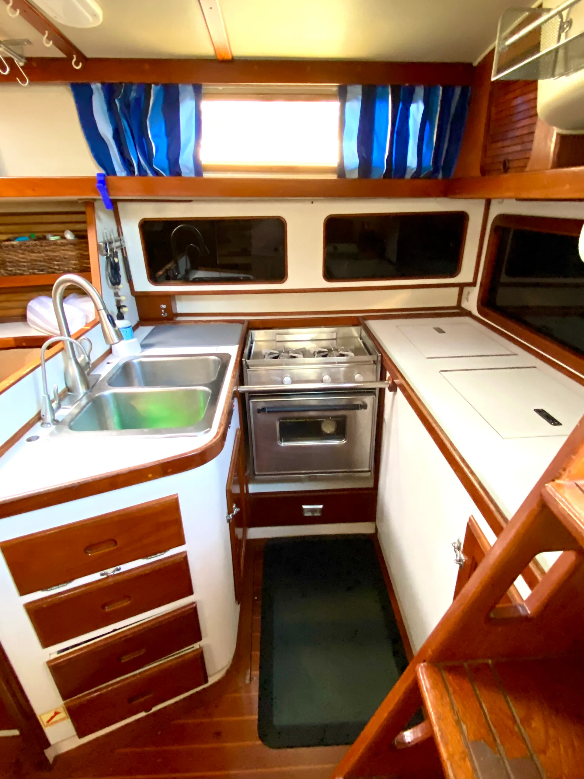 Day Sails &amp; Sunset Cruises - Downtown St. Pete, FL