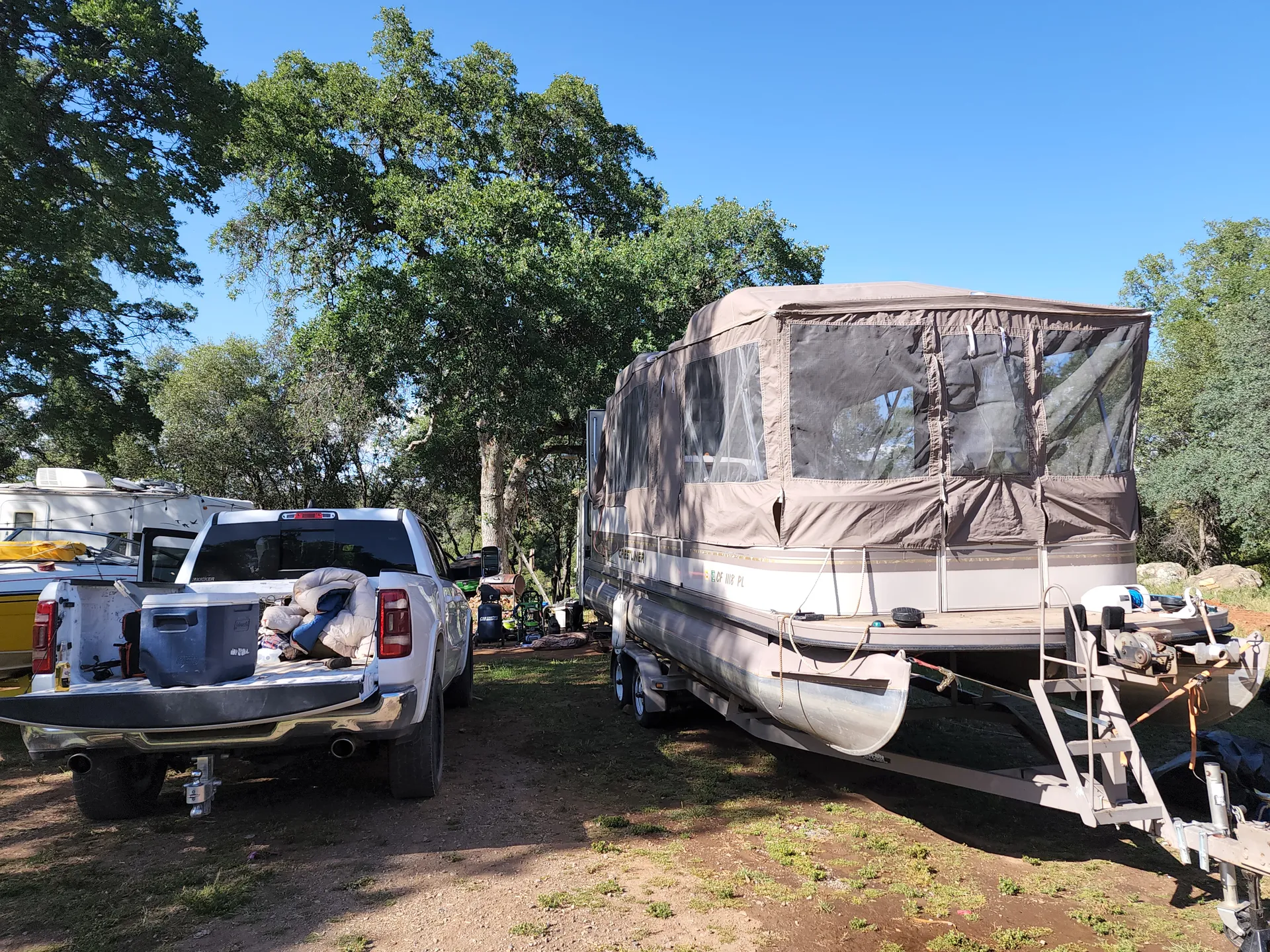 Crest Pontoons 25 Crest II Dlx. in Jamestown, CA — photo 10