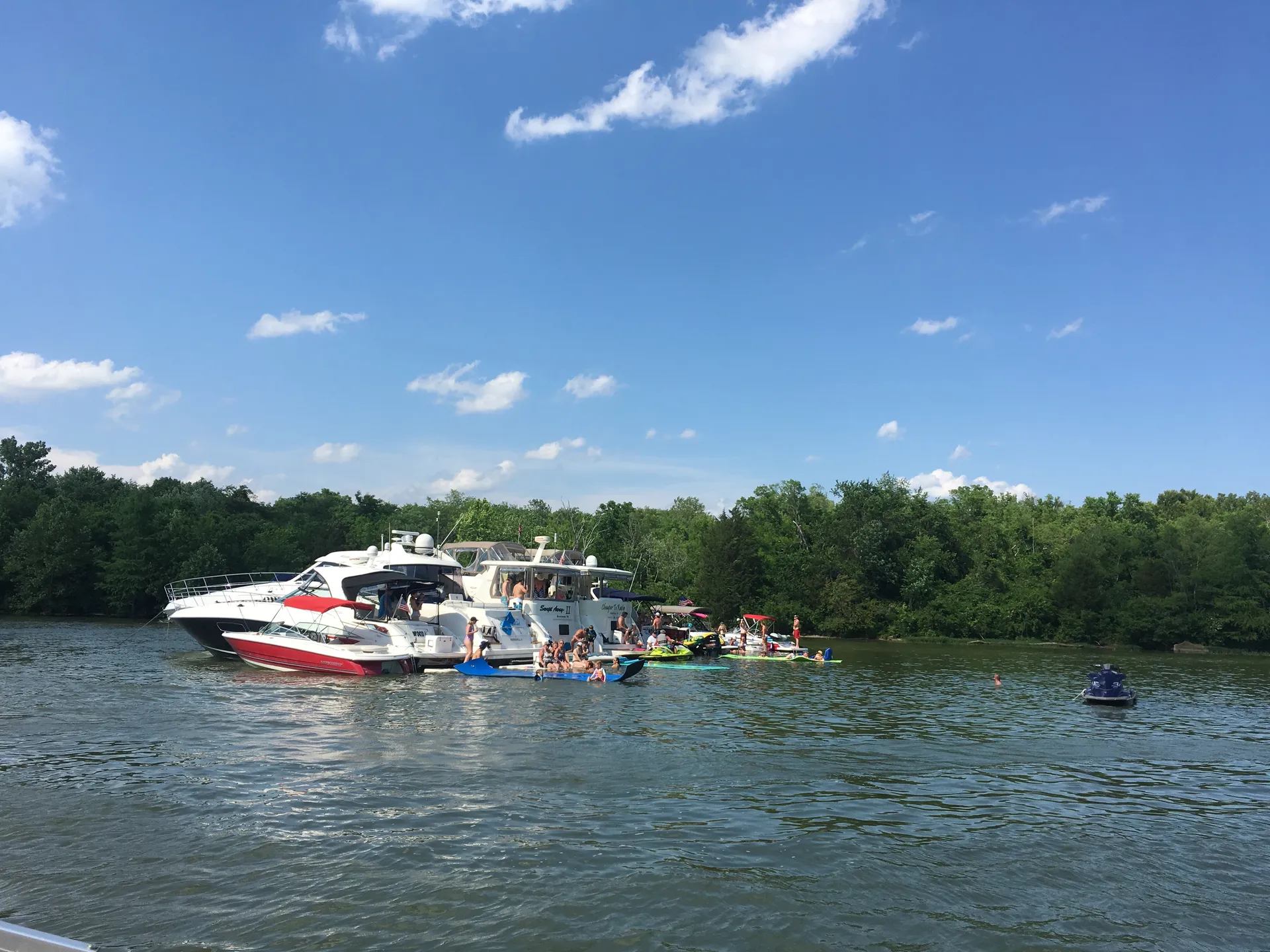 Nashville Pontoon on Old Hickory Lake