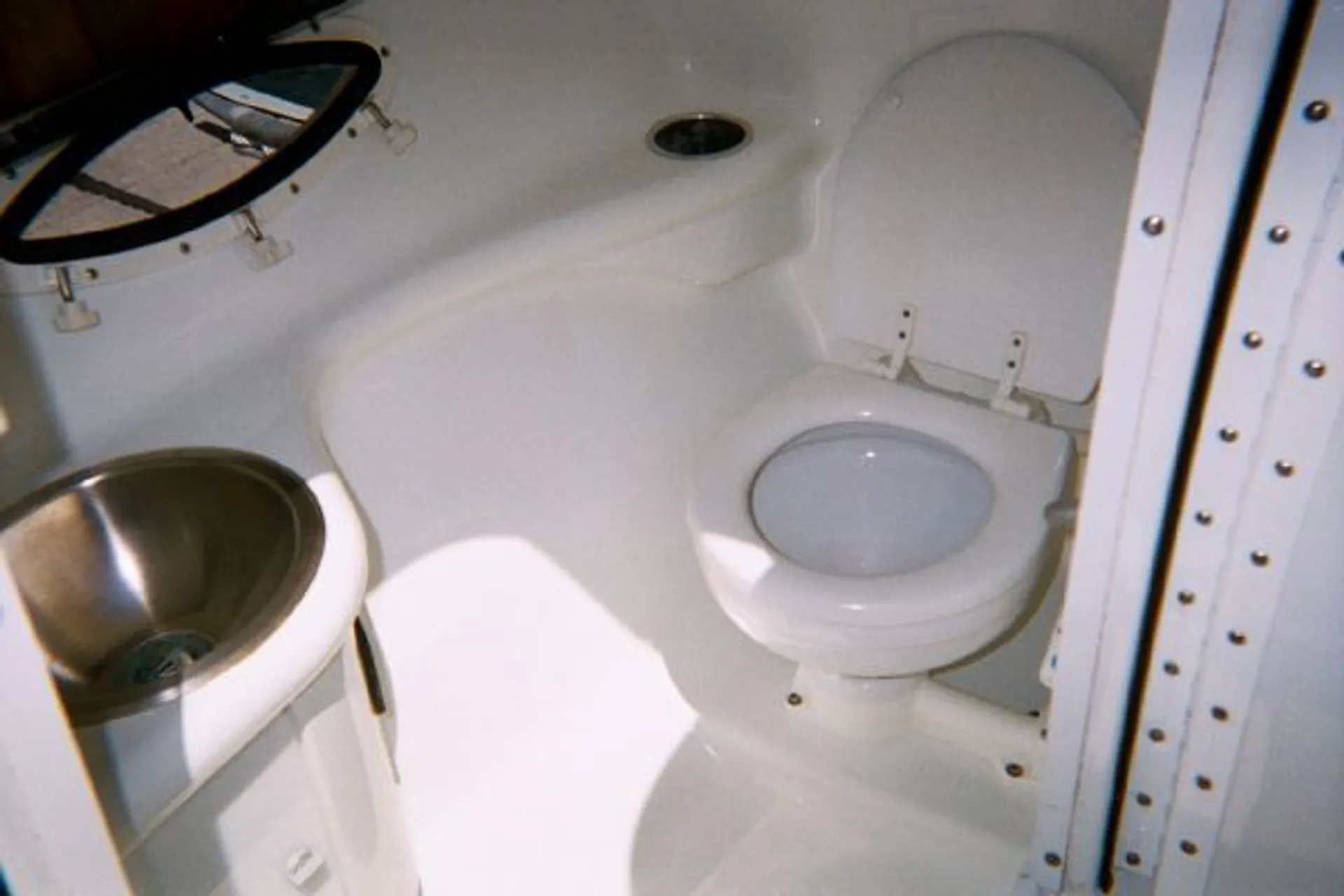 FORMULA BY THUNDERBIRD 260 BOWRIDER in South Lake Tahoe, CA — photo 10