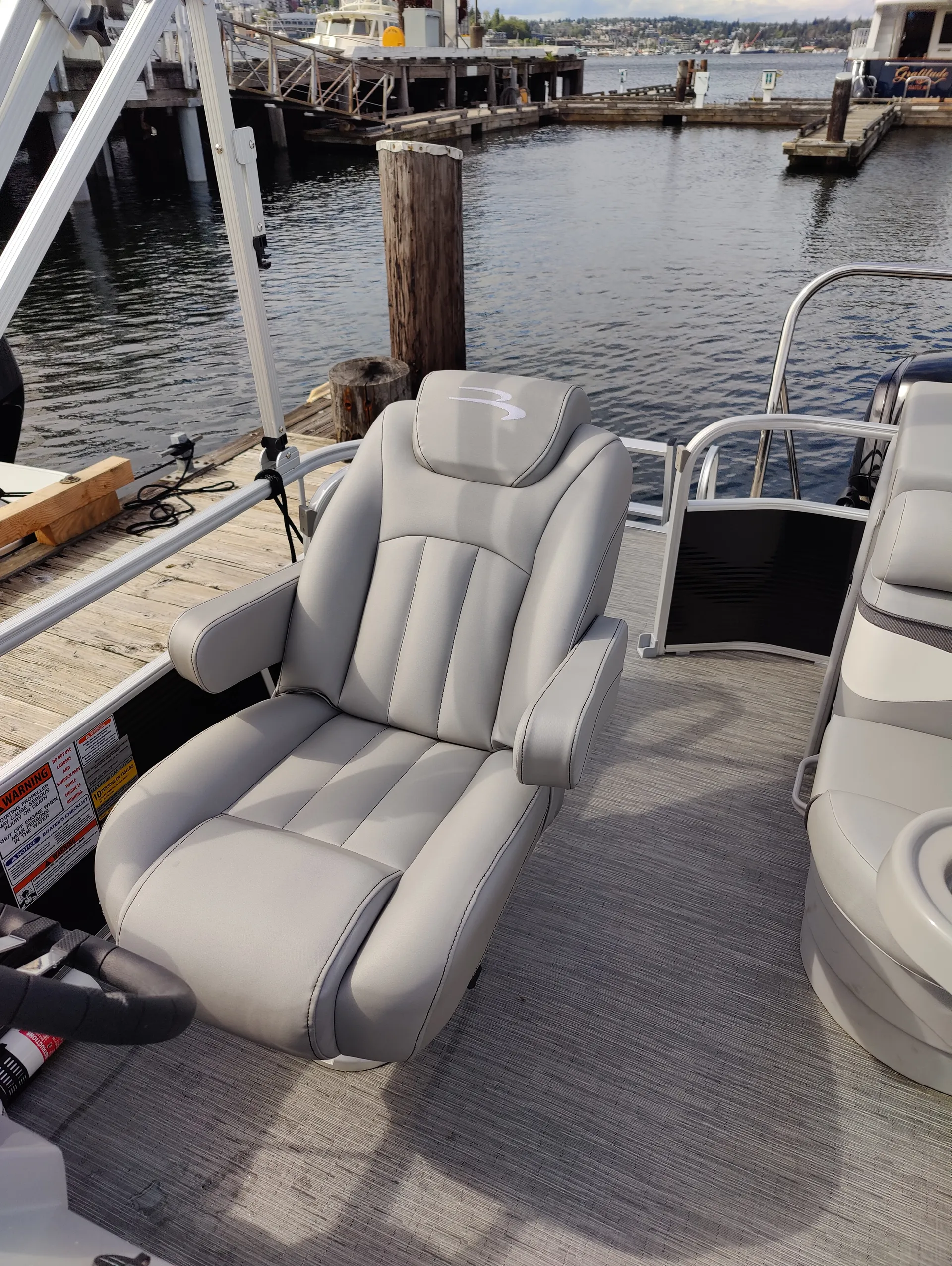 Best Pontoon on Lake Union