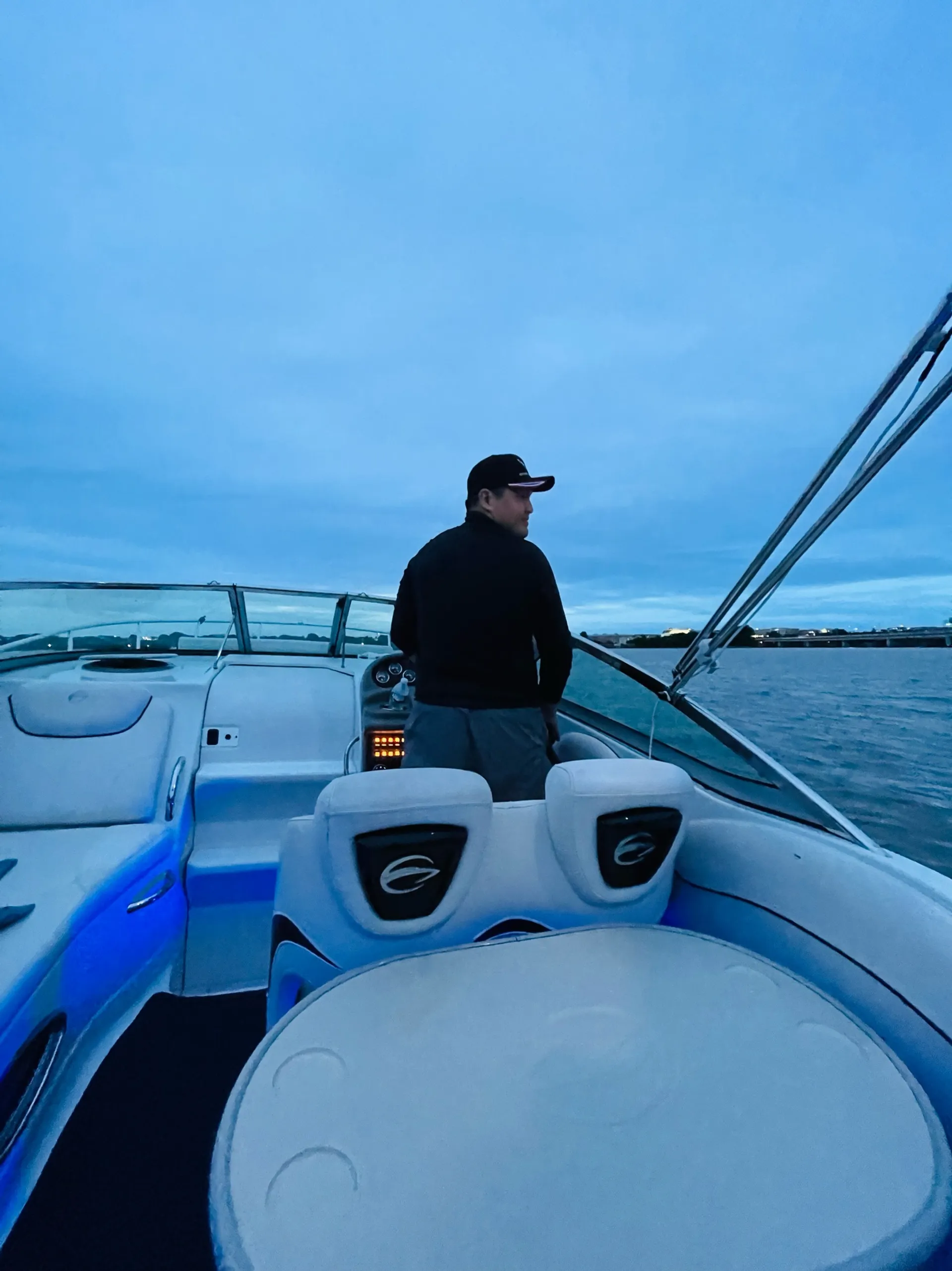 Crownline Boats 260 CR in Arlington, VA — photo 2