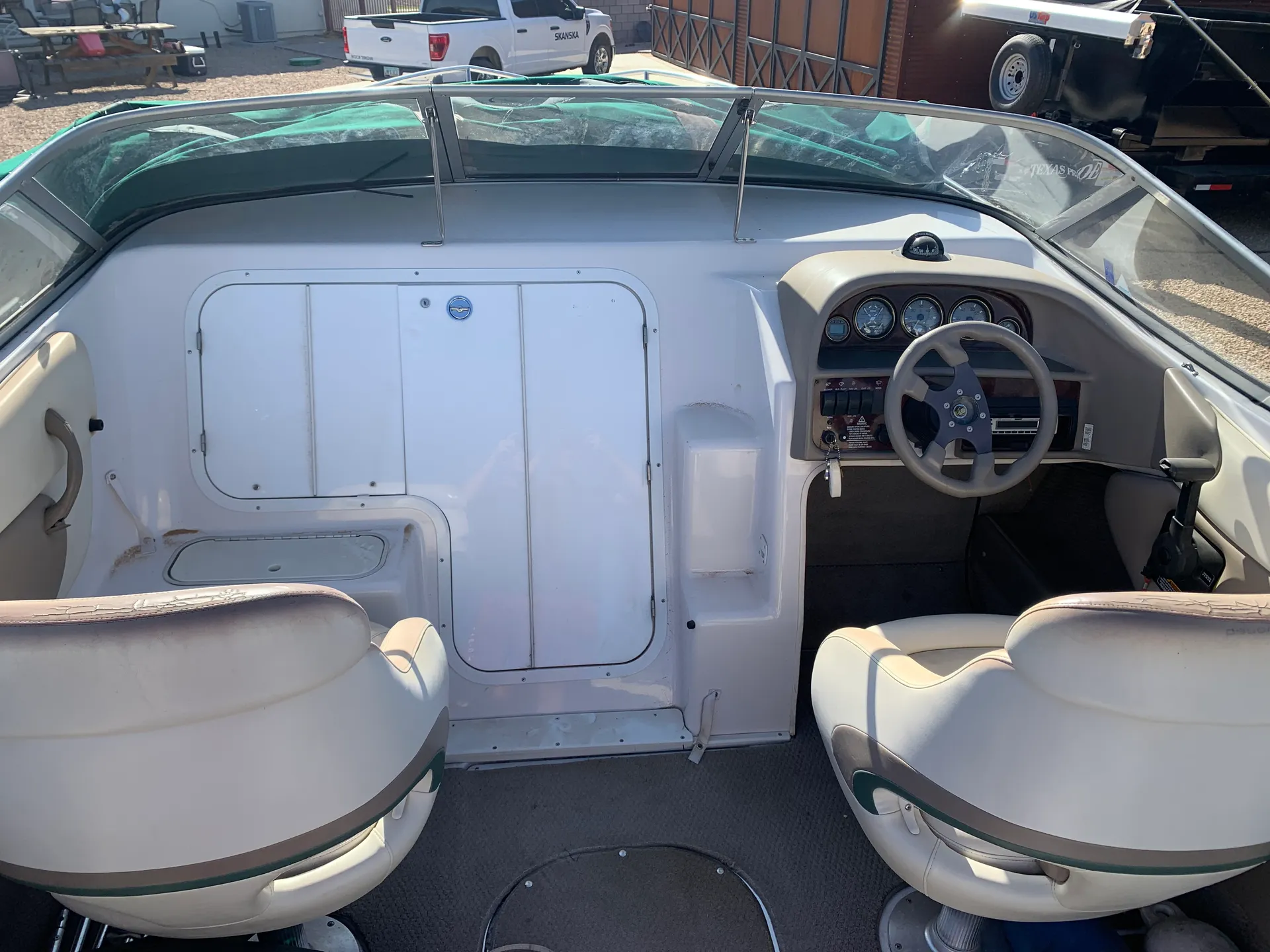 Four Winns Boats 245 Sundowner in Phoenix, AZ — photo 6
