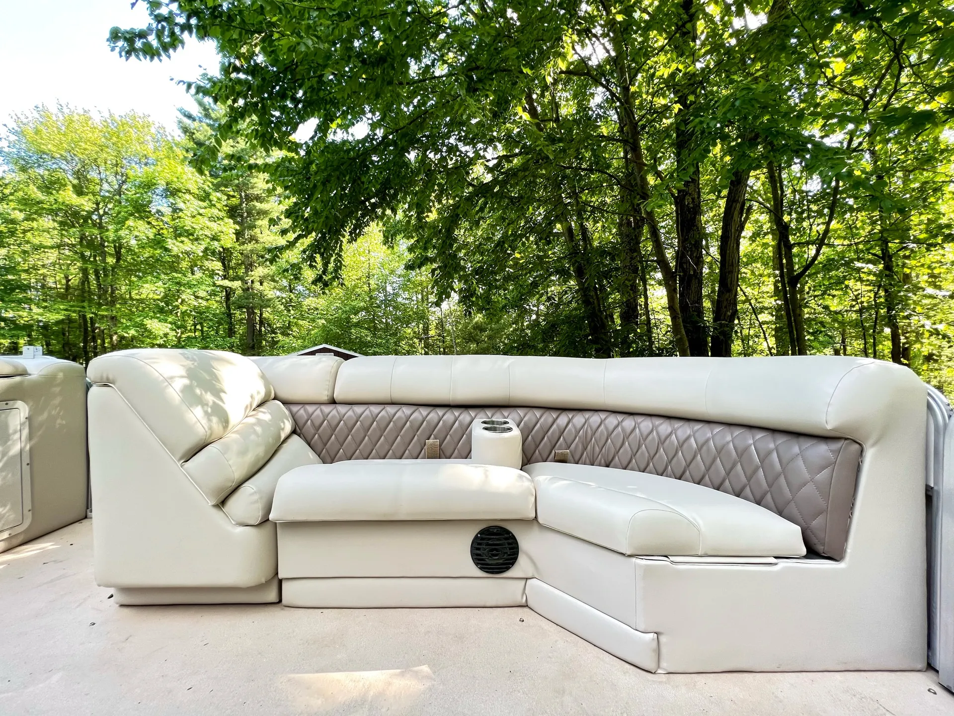 South Bay Pontoons 822CR in Lakeville, PA — photo 8