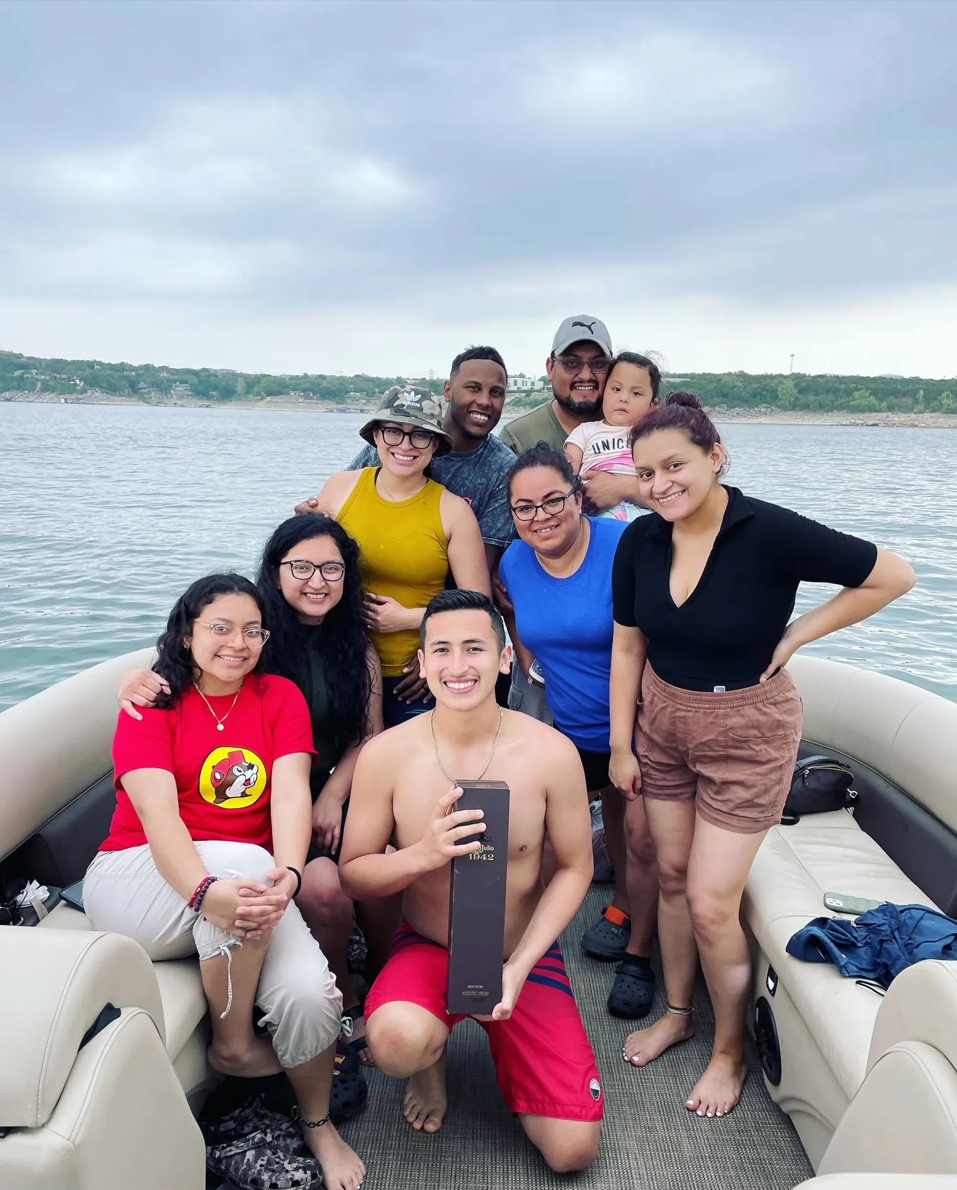 ENCORE BENTLEY BENTLEY ENCORE 140 CRUISE in Austin, TX — photo 5