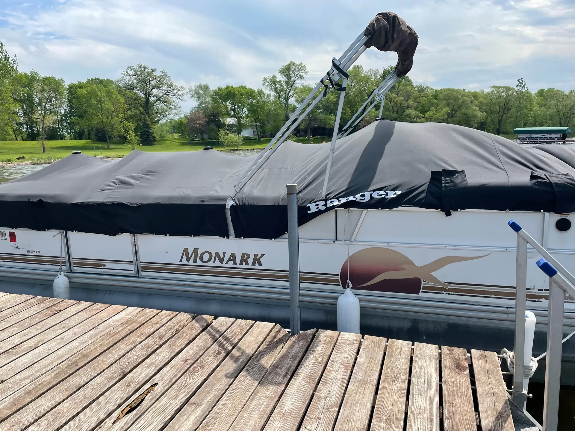 MonArk Marine Seville 220 w/40 HP in Annandale, MN — photo 5