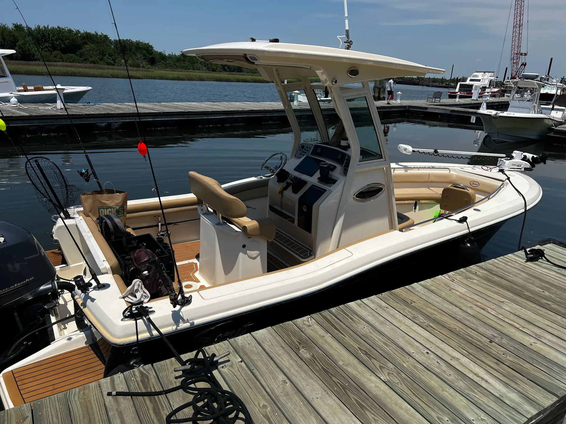 Scout Boats 225 XSF in North Charleston, SC — photo 9