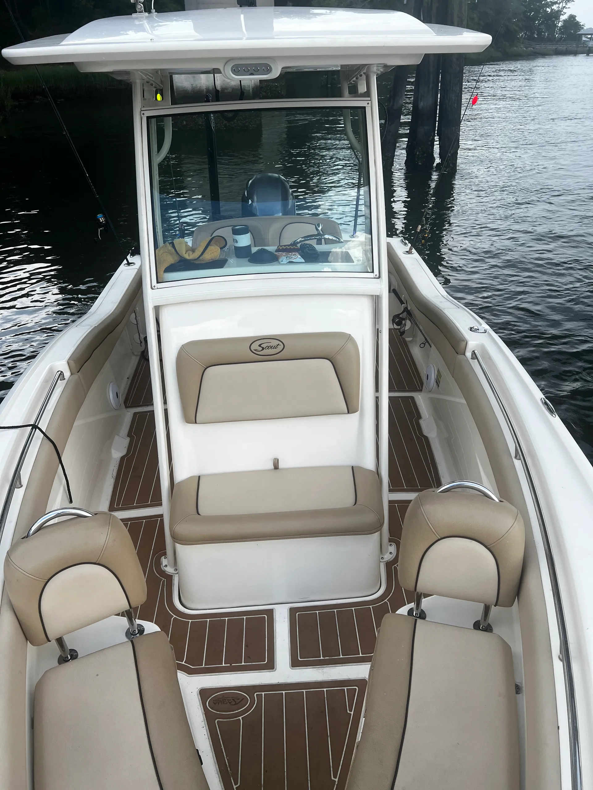Scout Boats 225 XSF in North Charleston, SC — photo 2
