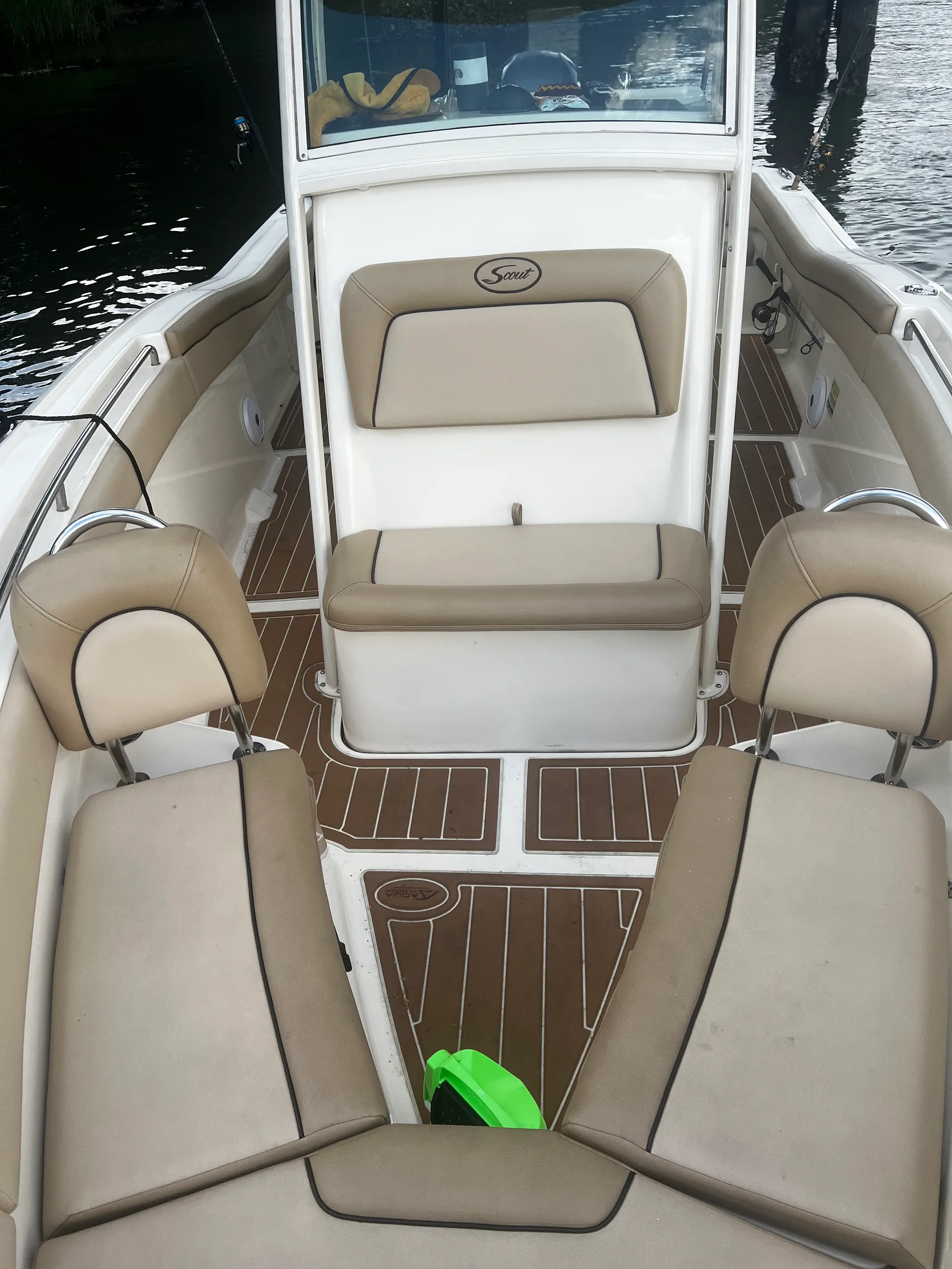 Scout Boats 225 XSF in North Charleston, SC — photo 3