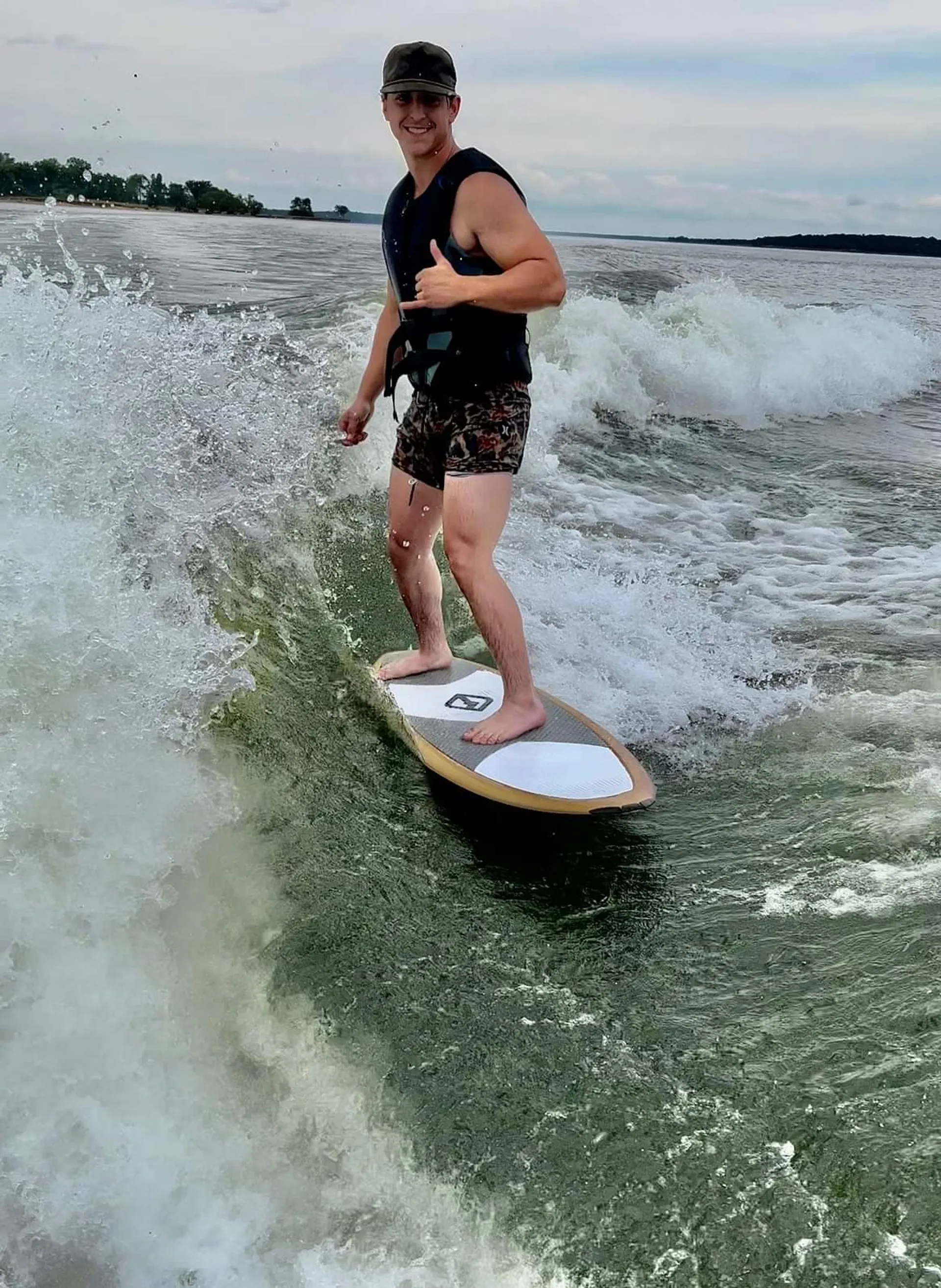 MB Surf Boat - Includes some Accessories