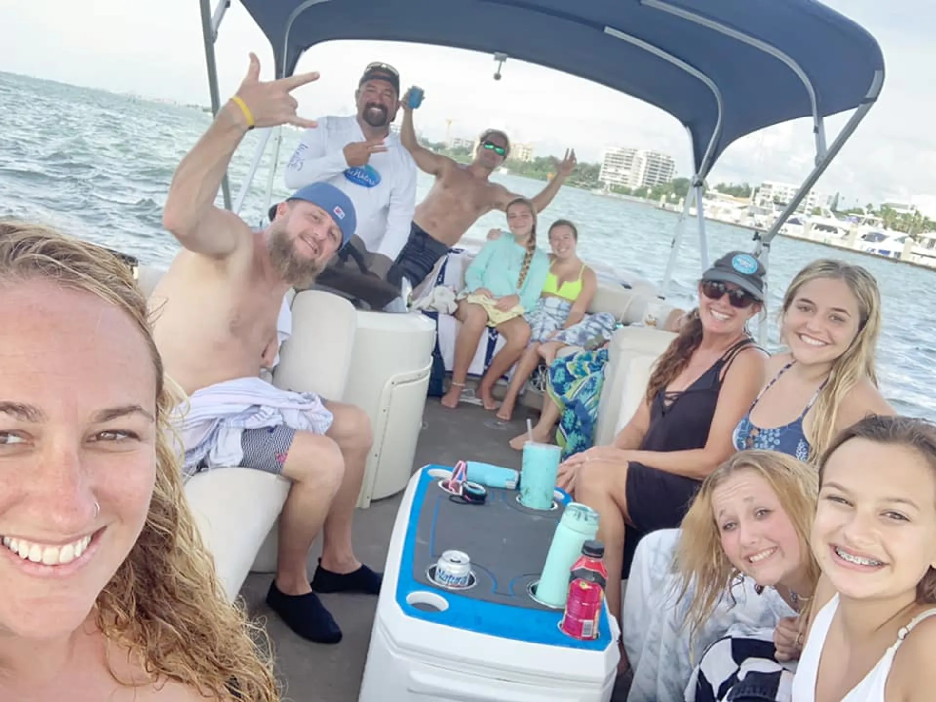 Bennington Marine 22SLi w/T50TLR 4-S Yamaha in Largo, FL — photo 9