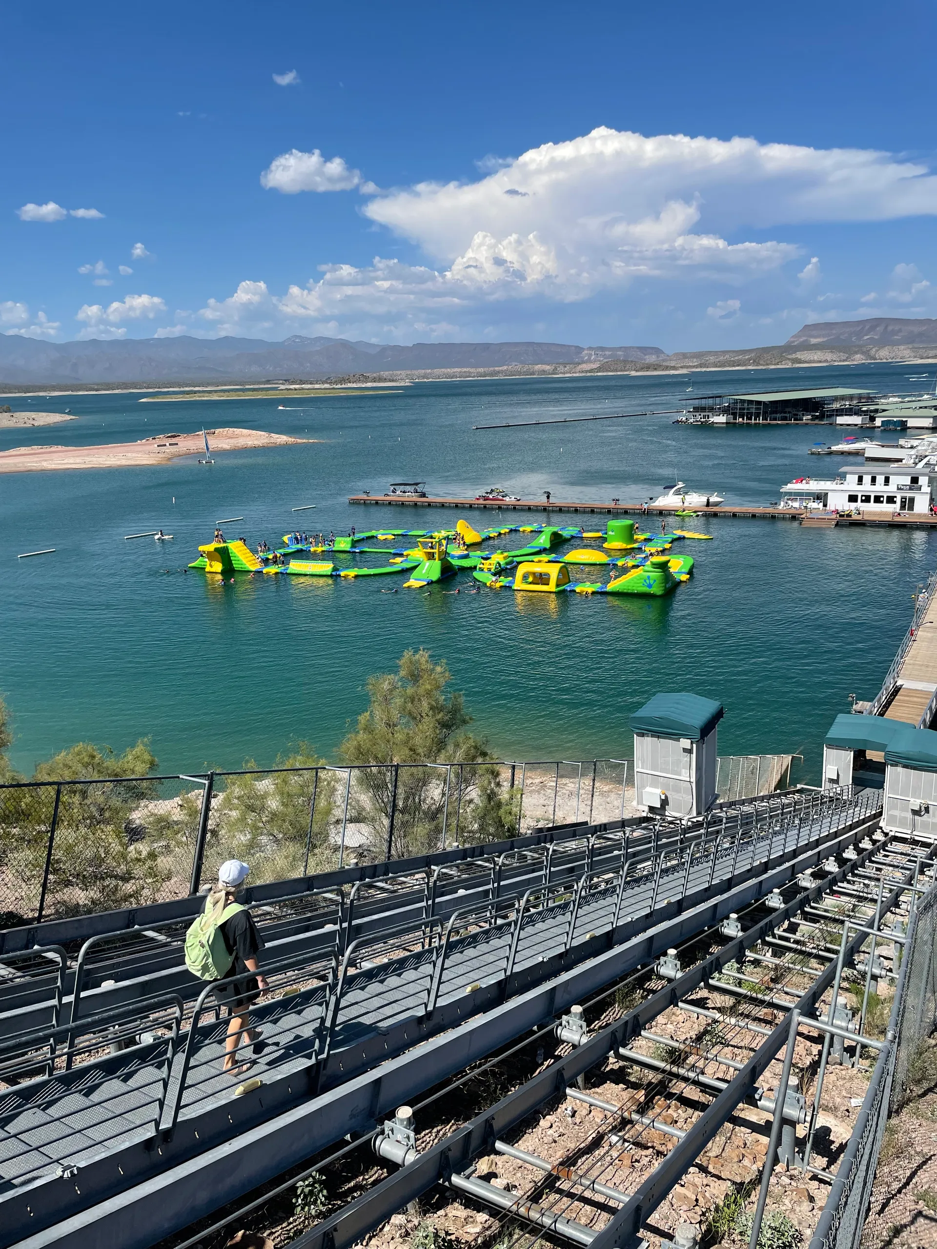 MALIBU 22 MXZ ----LOCATED AT LAKE PLEASANT (Scorpion Bay Marina)