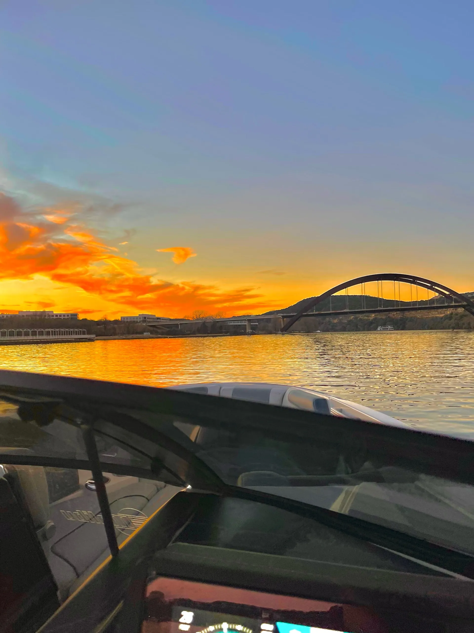 #1 Wake Surfing and Wakeboarding for Lake Austin or Travis - 14 ppl!