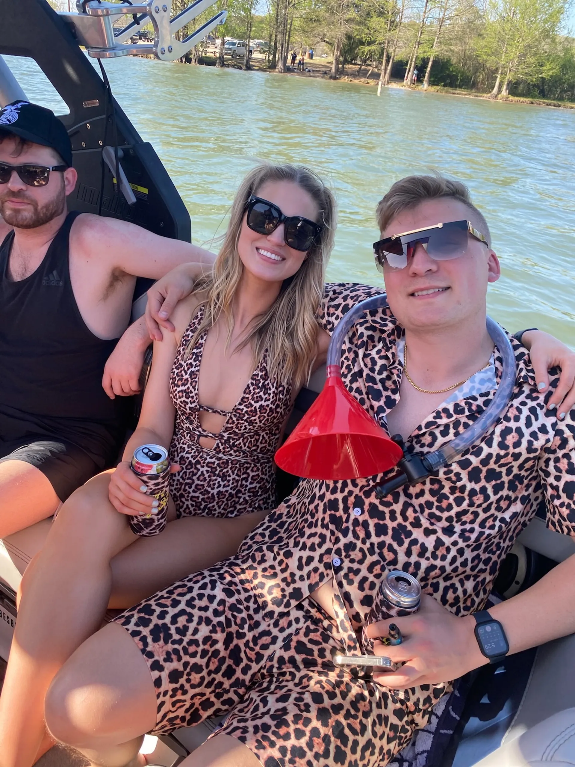 #1 Wake Surfing and Wakeboarding for Lake Austin or Travis - 14 ppl!