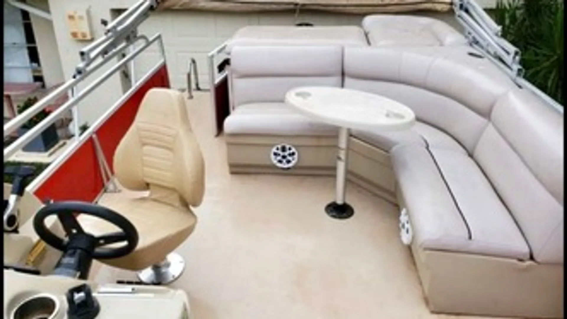 Encore Bentley Bentley Encore 240 Cruise in Gulfport, FL — photo 4