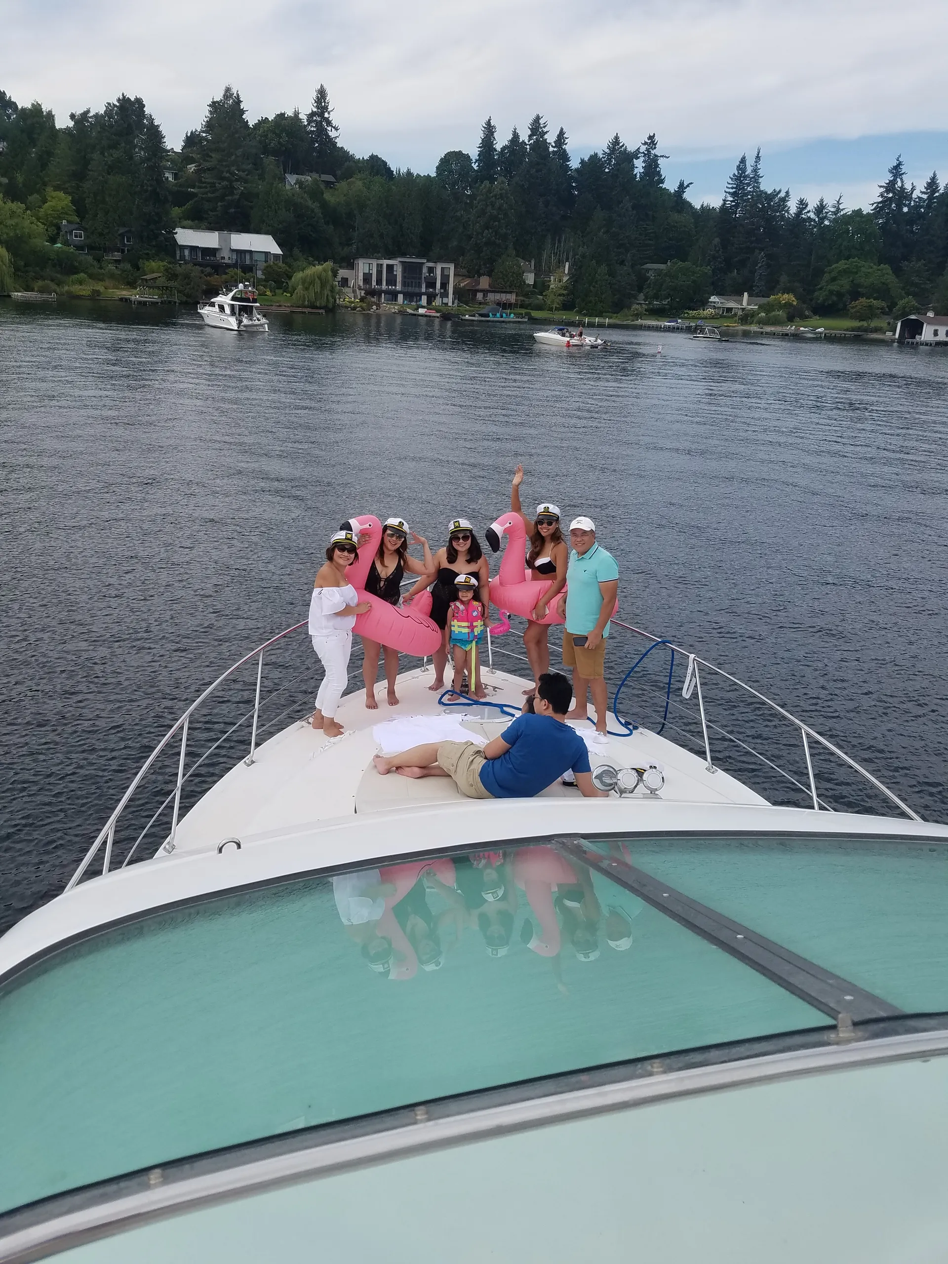 BEAUTIFUL SPACIOUS LUXURY YACHT  