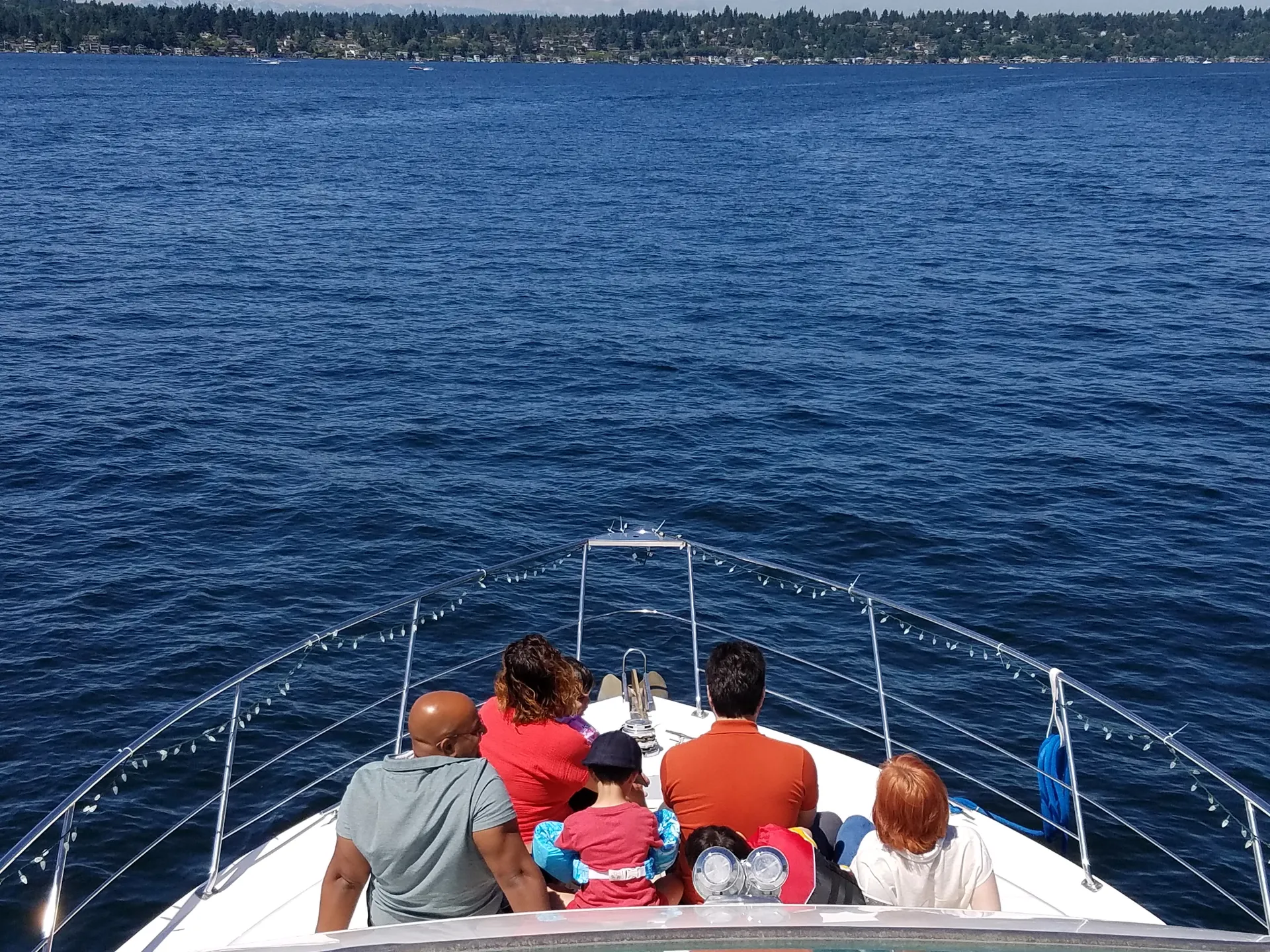 BEAUTIFUL SPACIOUS LUXURY YACHT  