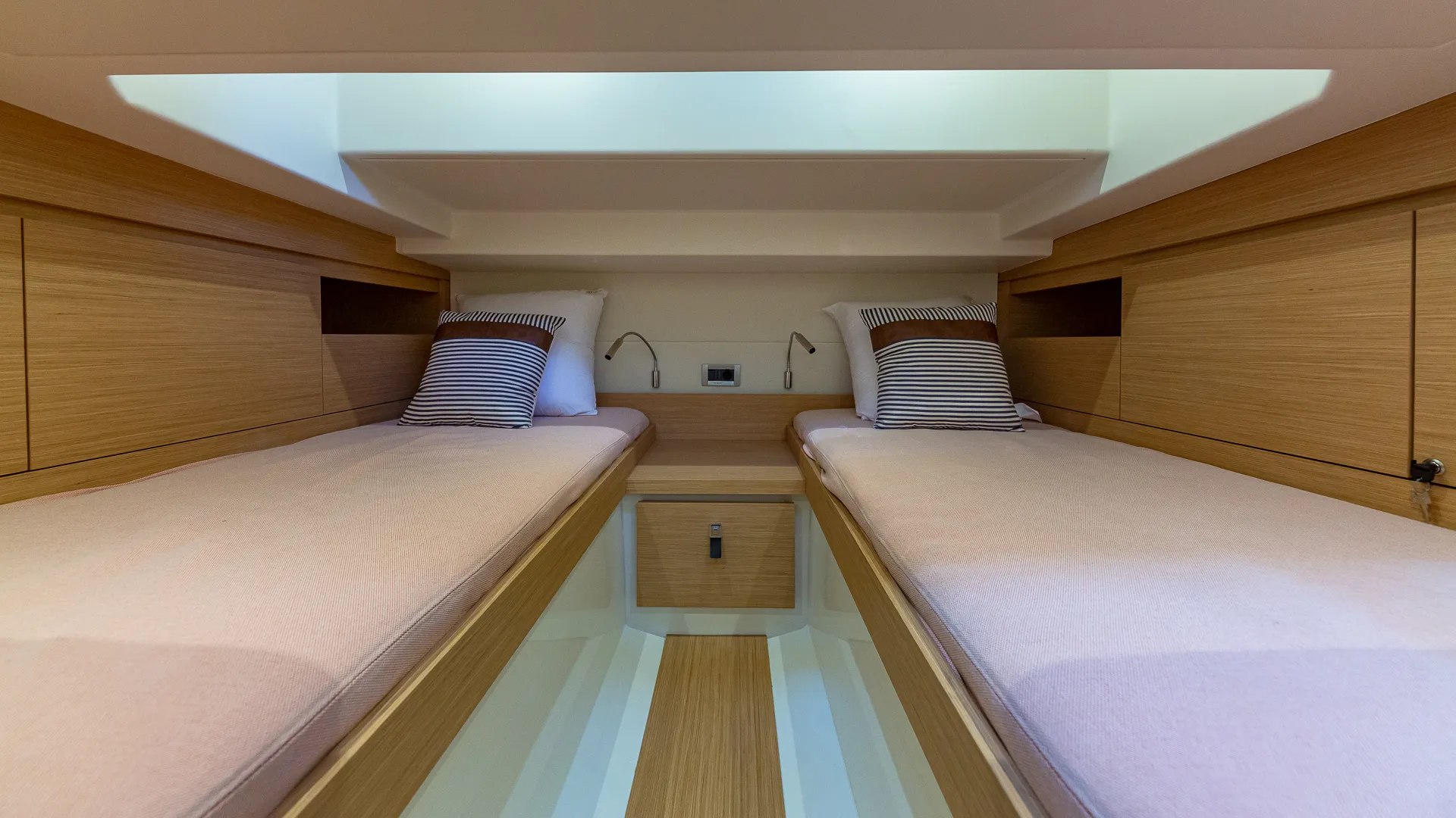 BREATHAKING and EXCLUSIVE Brand New PARDO 38 -No hidden fee-