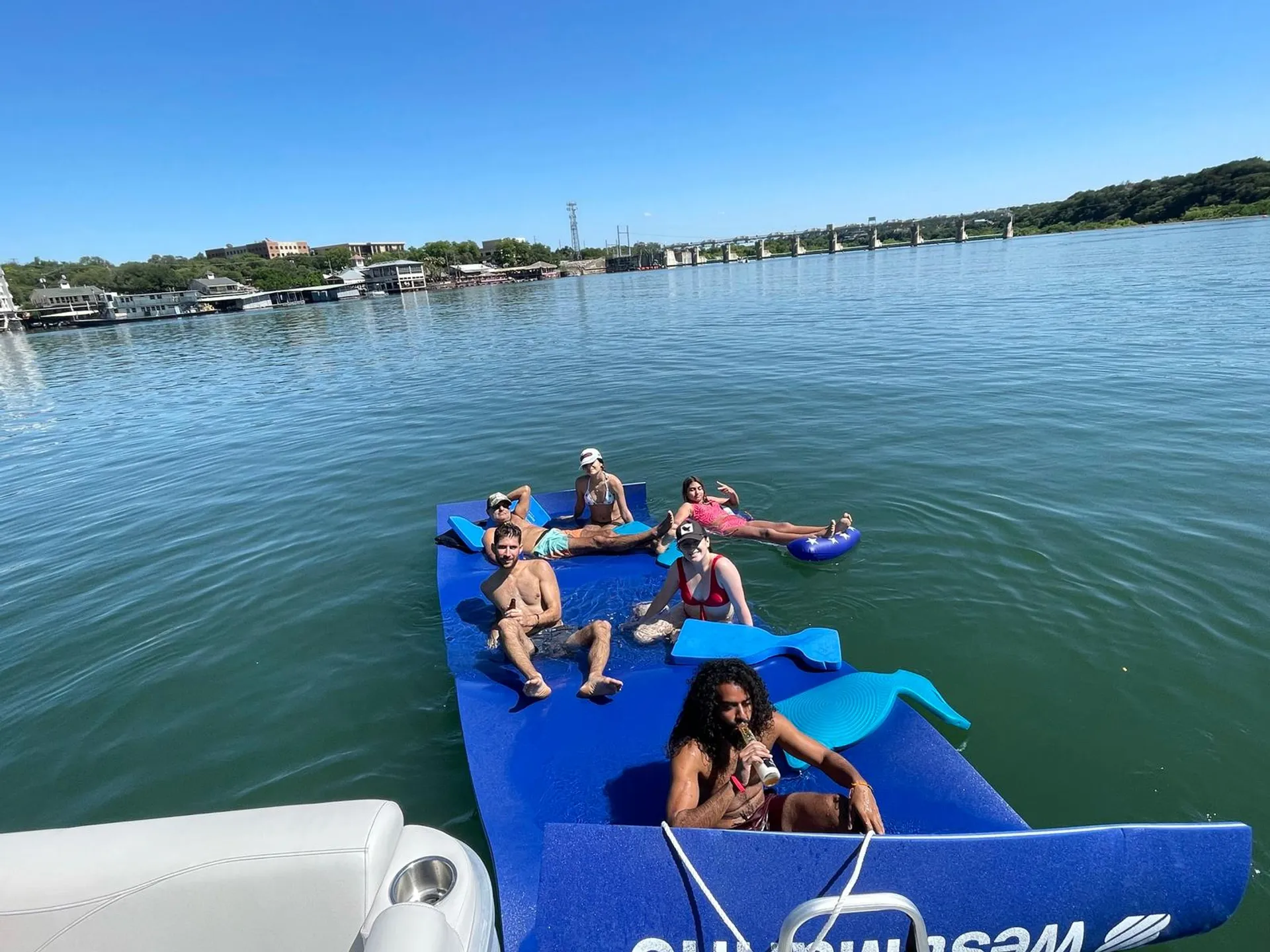 luxury Avalon pontoon Boat Cruise! Perfect for parties/families🎊🥂☀️