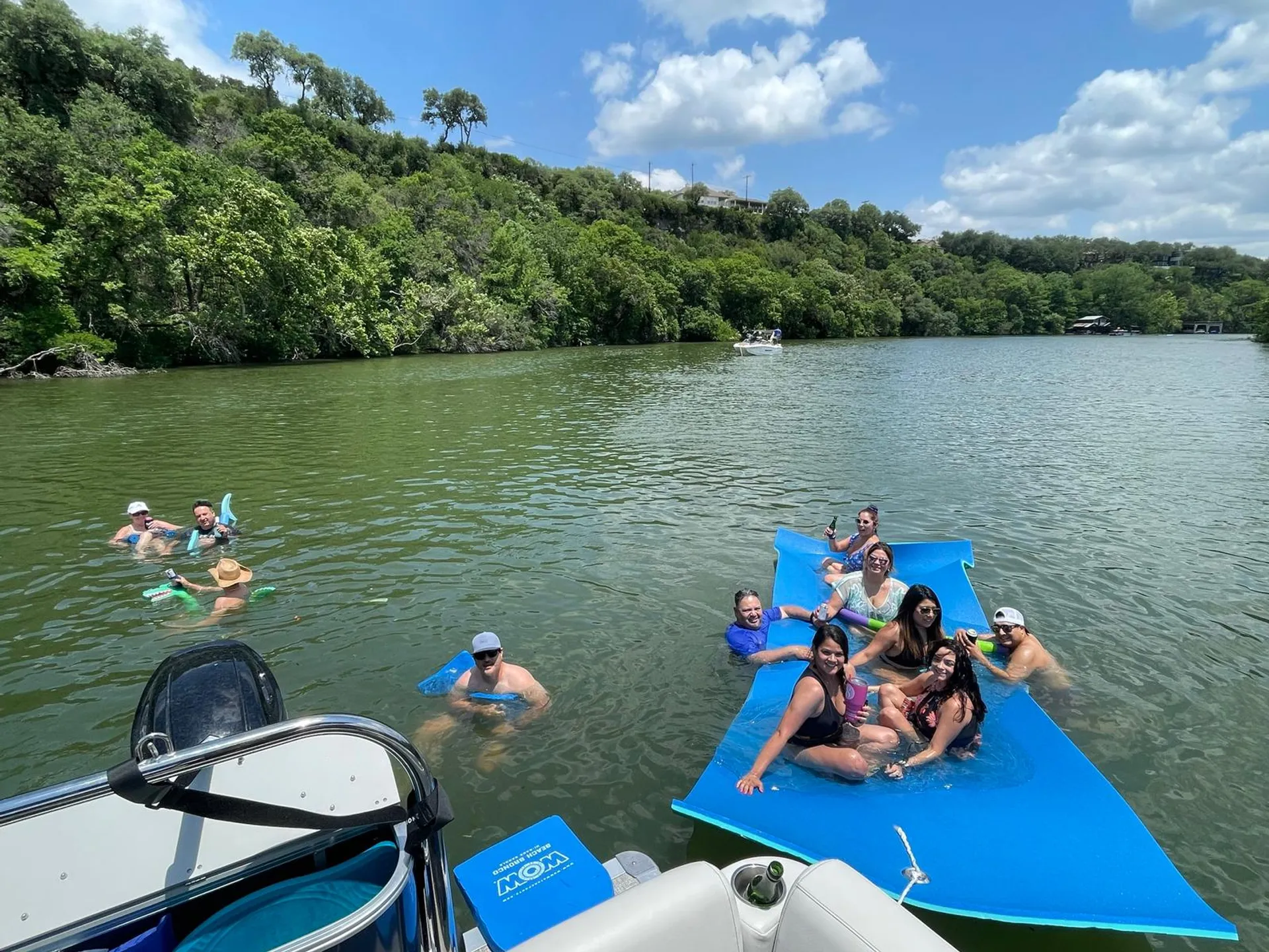 luxury Avalon pontoon Boat Cruise! Perfect for parties/families🎊🥂☀️