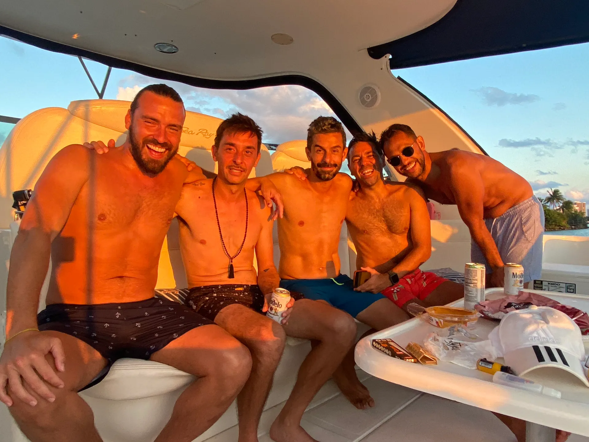 51ft Sea Ray – Miami Beach, Collins Avenue Pickup