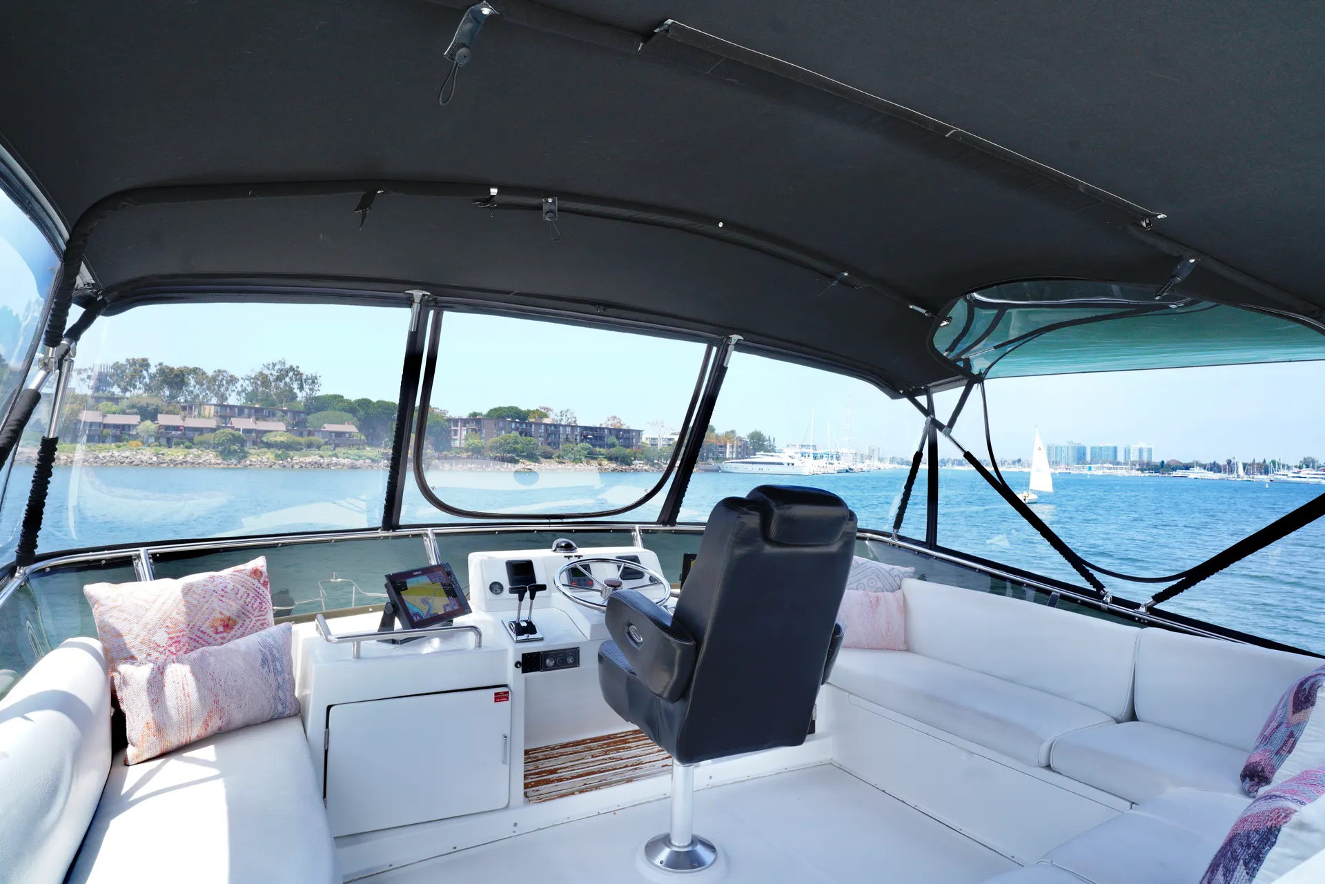 Ultimate Charter on Spacious 57’ Luxury Yacht