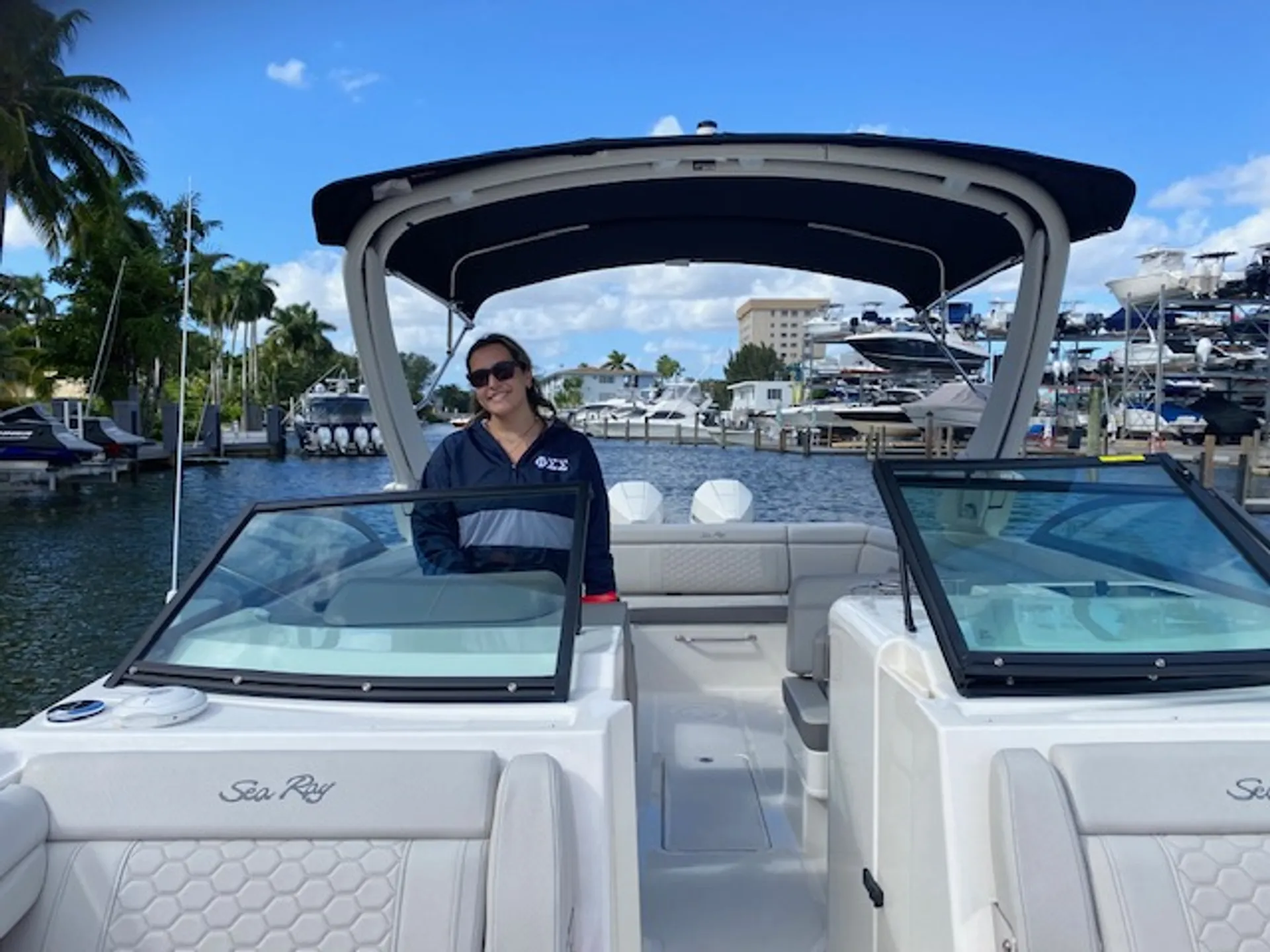 SEA RAY BOATS SDX 290 OB in North Miami, FL — photo 4