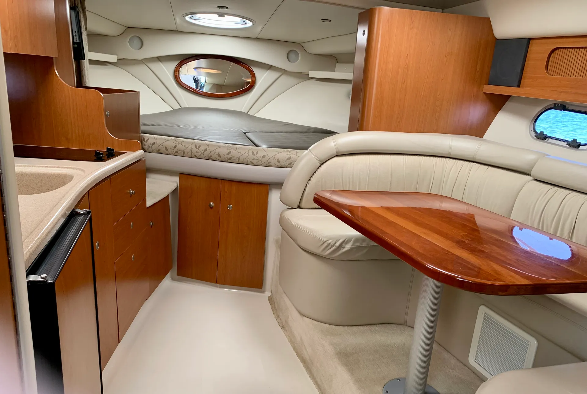 37' Yacht - Includes Gas & Lily Pad! One Big Outdoor Seating Area!