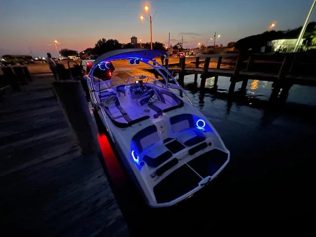 Rent a Yamaha jet boat in Norfolk, VA near me