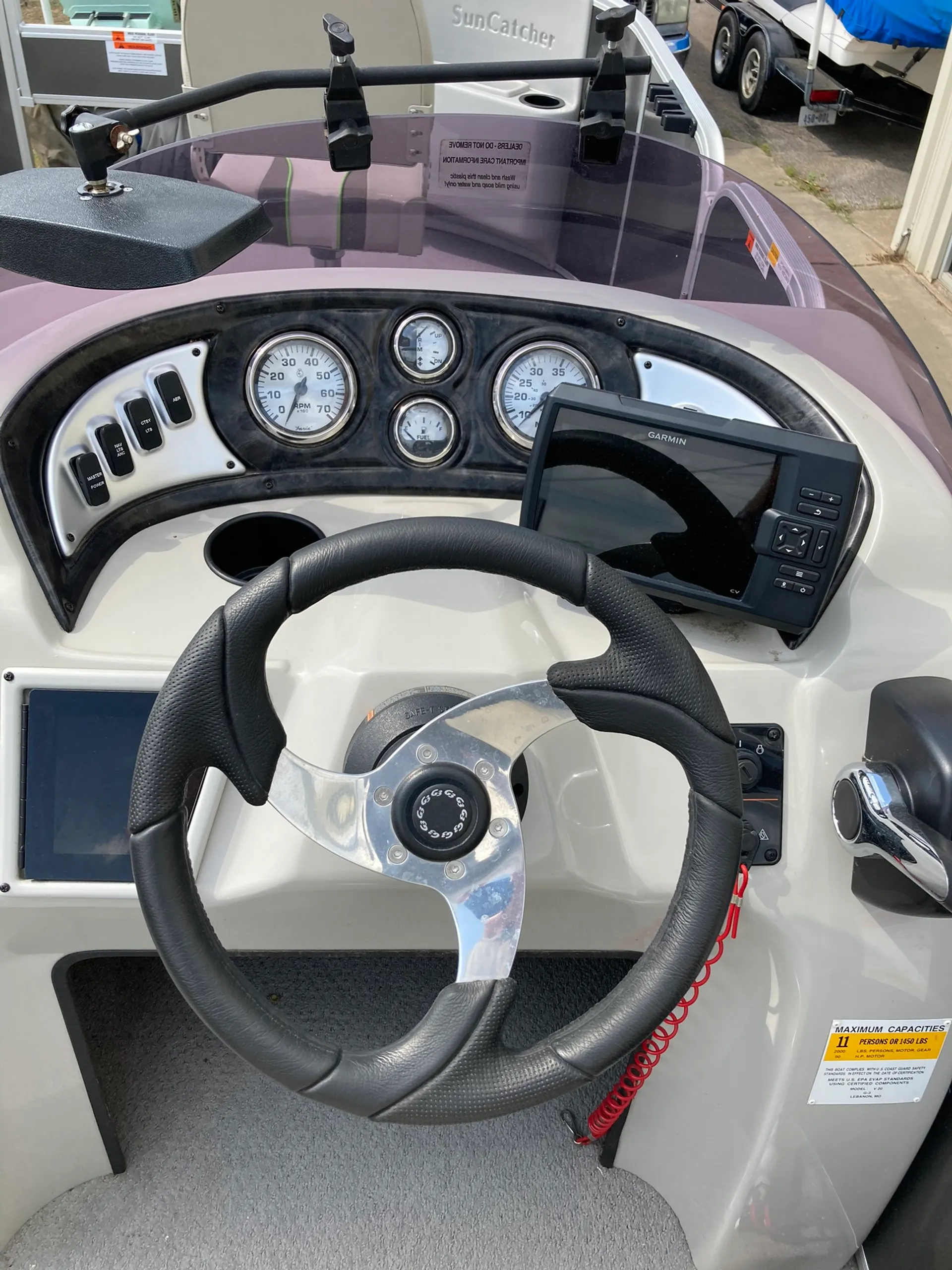 Suncatcher / G3 Boats V20F in Liberty Hill, TX — photo 6