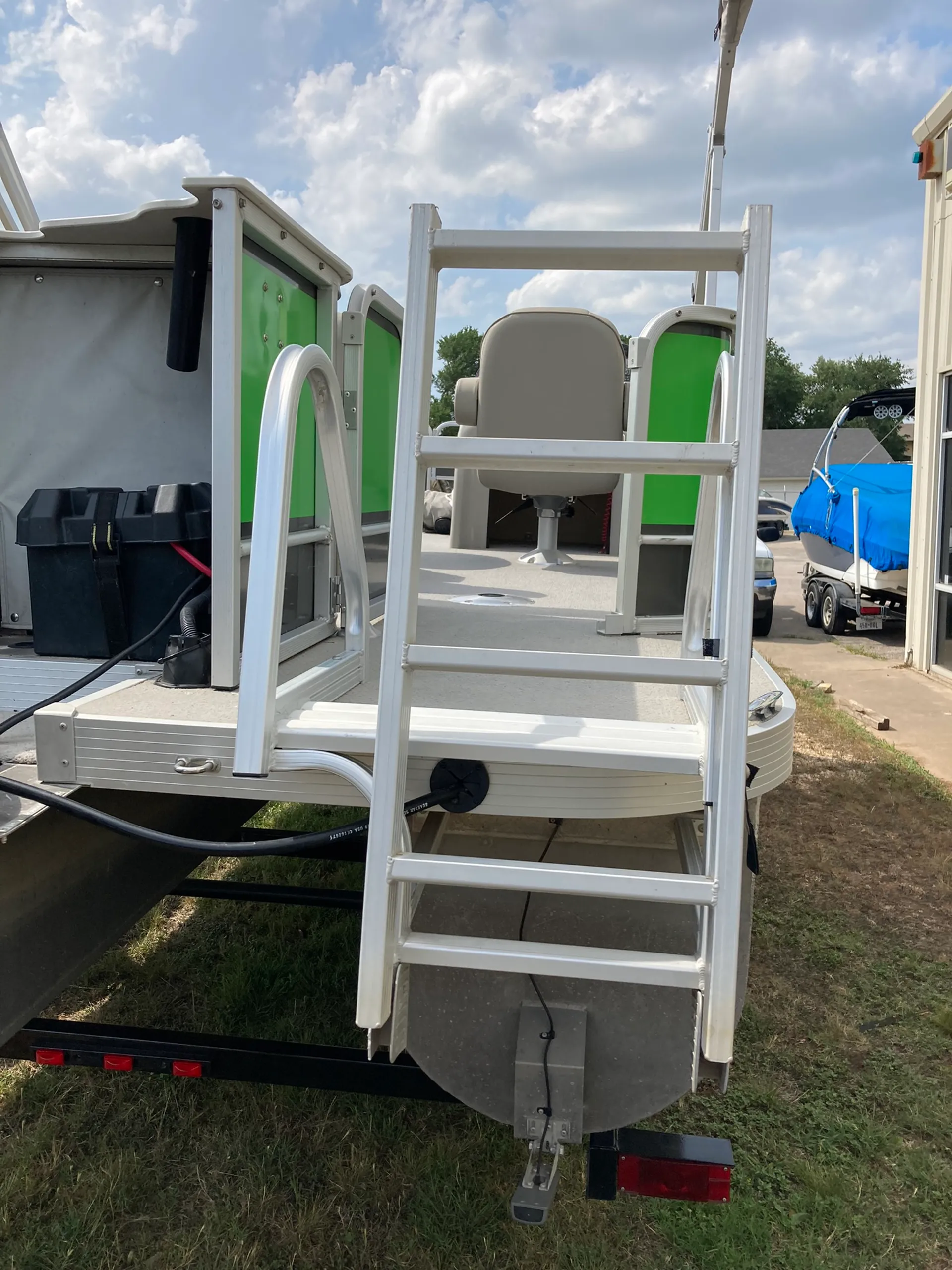 Suncatcher / G3 Boats V20F in Liberty Hill, TX — photo 7