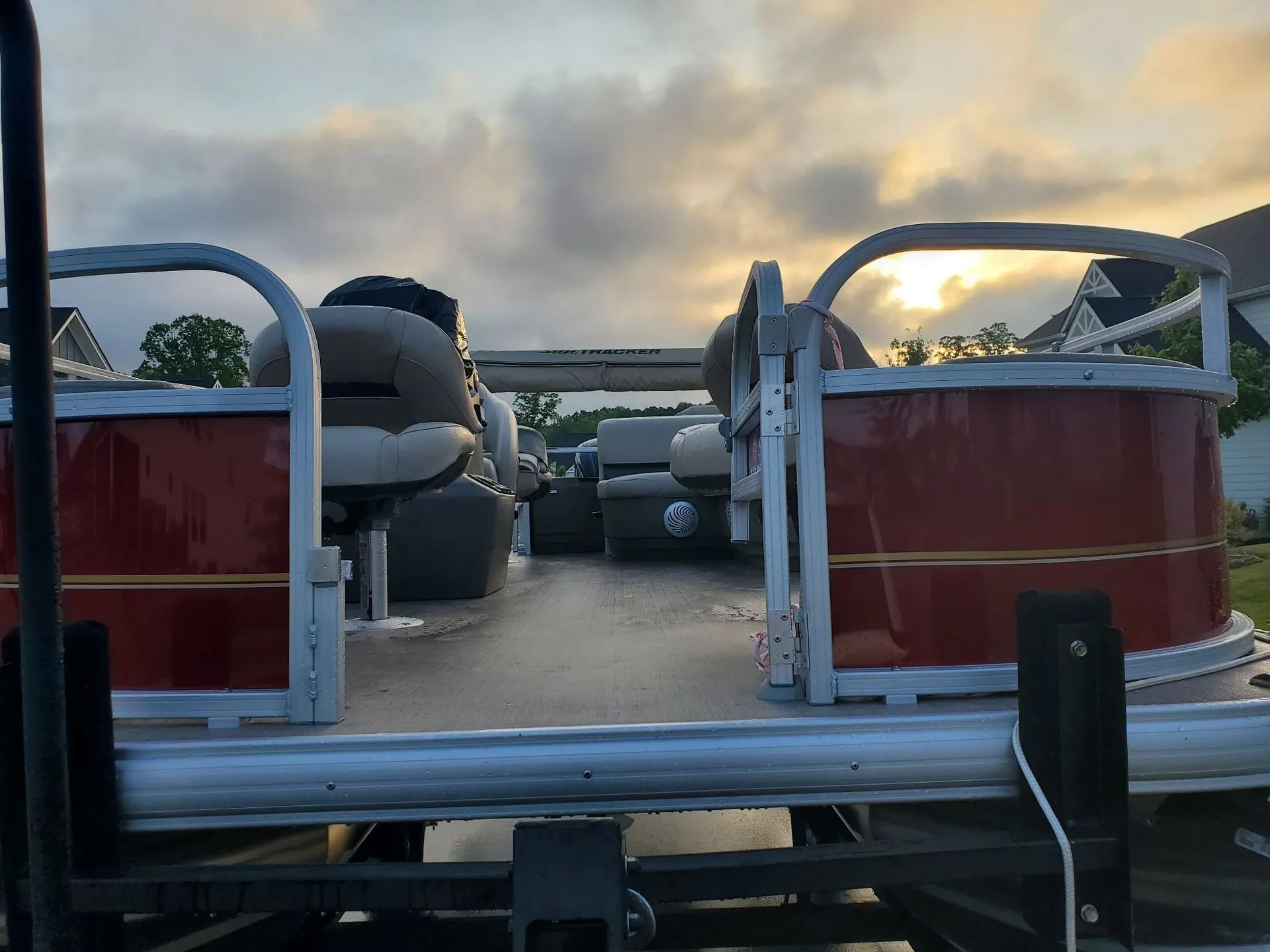 SUN TRACKER BASS BUGGY 18 DLX in Belmont, NC — photo 3